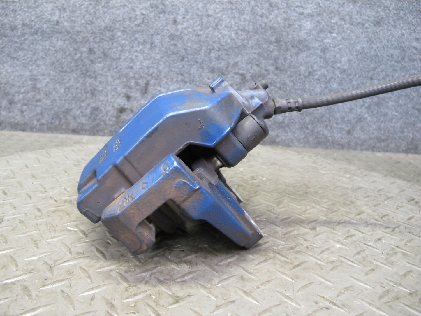 2013-2014 BMW E70 E71 X5M X6M Rear Left & Right Brembo Brake Caliper Set of 2