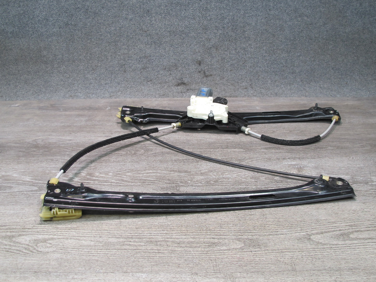 11-17 BMW F25 X3 Front Left Door Window Regulator w Motor 7344669