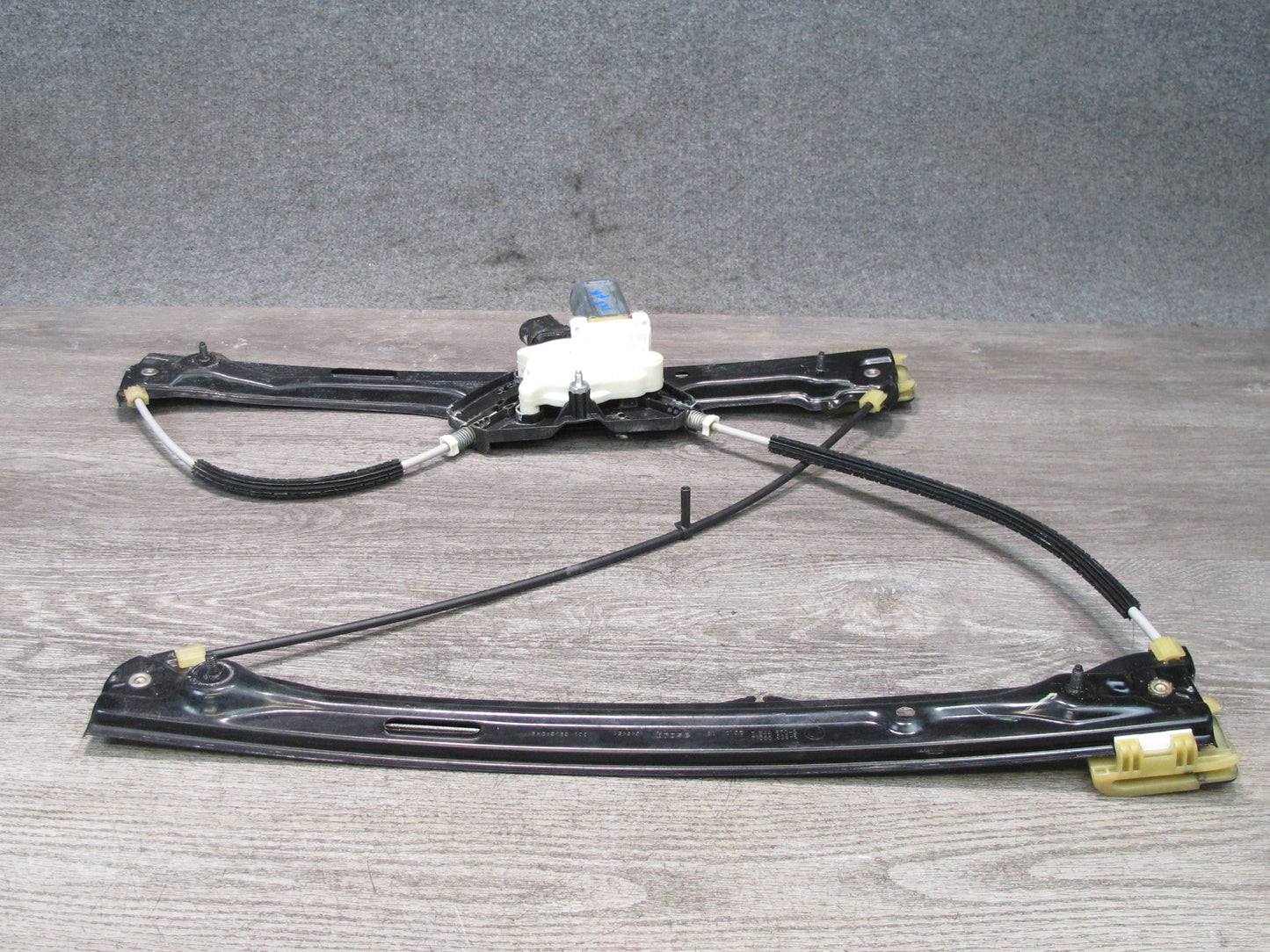 11-17 BMW F25 X3 Front Right Door Window Regulator w Motor 7355636