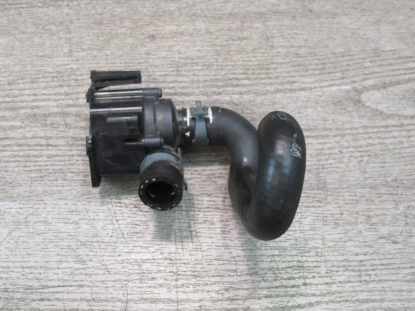 13-16 Audi S4 B8 Engine Auxiliary Coolant Water Pump w Hose OEM