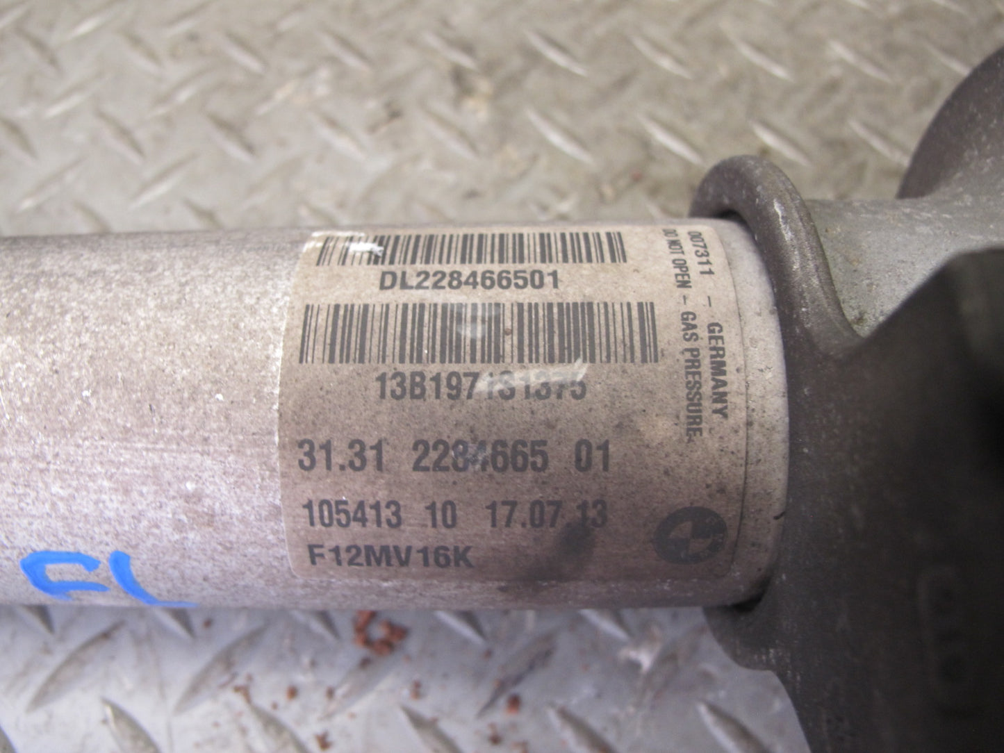 2012-2018 BMW F12 M6 S63T Front Left Side Strut Shock Absorber W/ Spring Assy