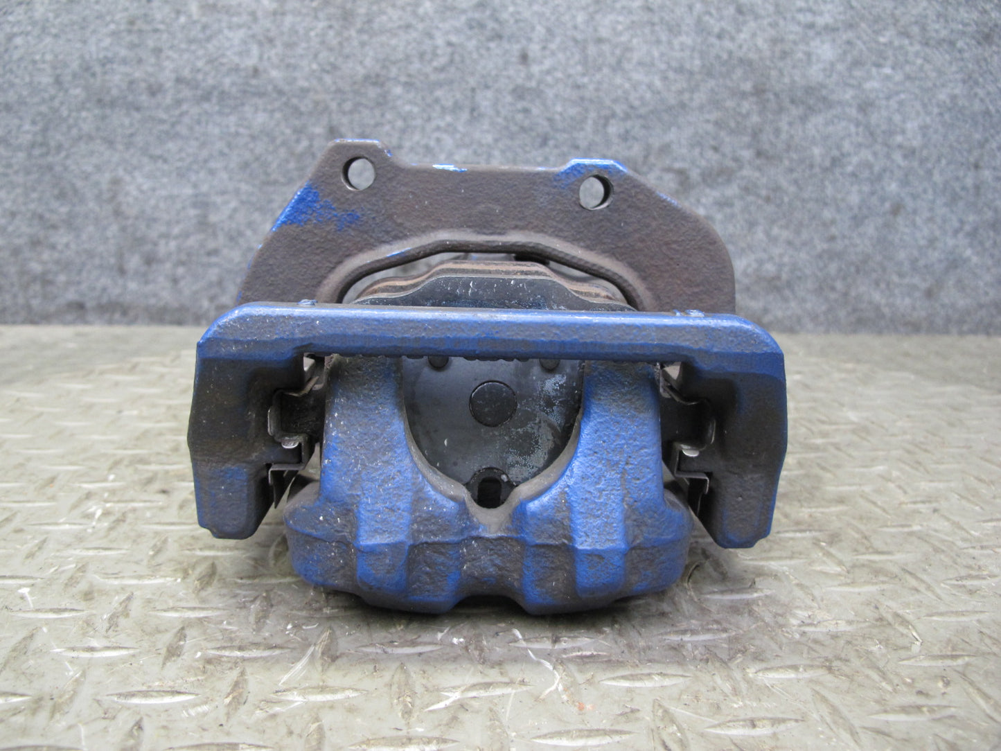 2012-2018 BMW F12 F13 M6 S63T Rear Left Driver Side Brake Caliper Assembly