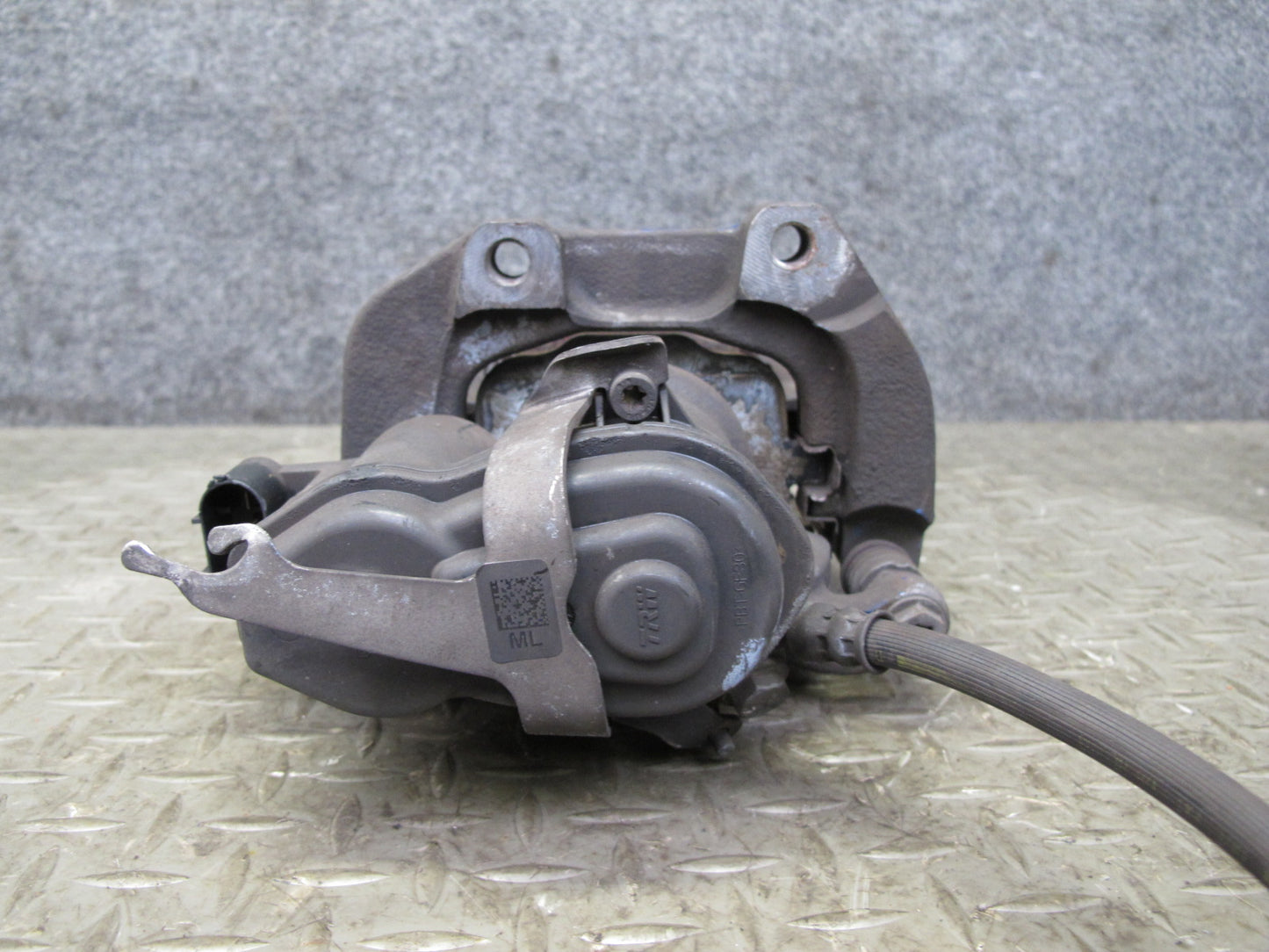 2012-2018 BMW F12 F13 M6 S63T Rear Left Driver Side Brake Caliper Assembly