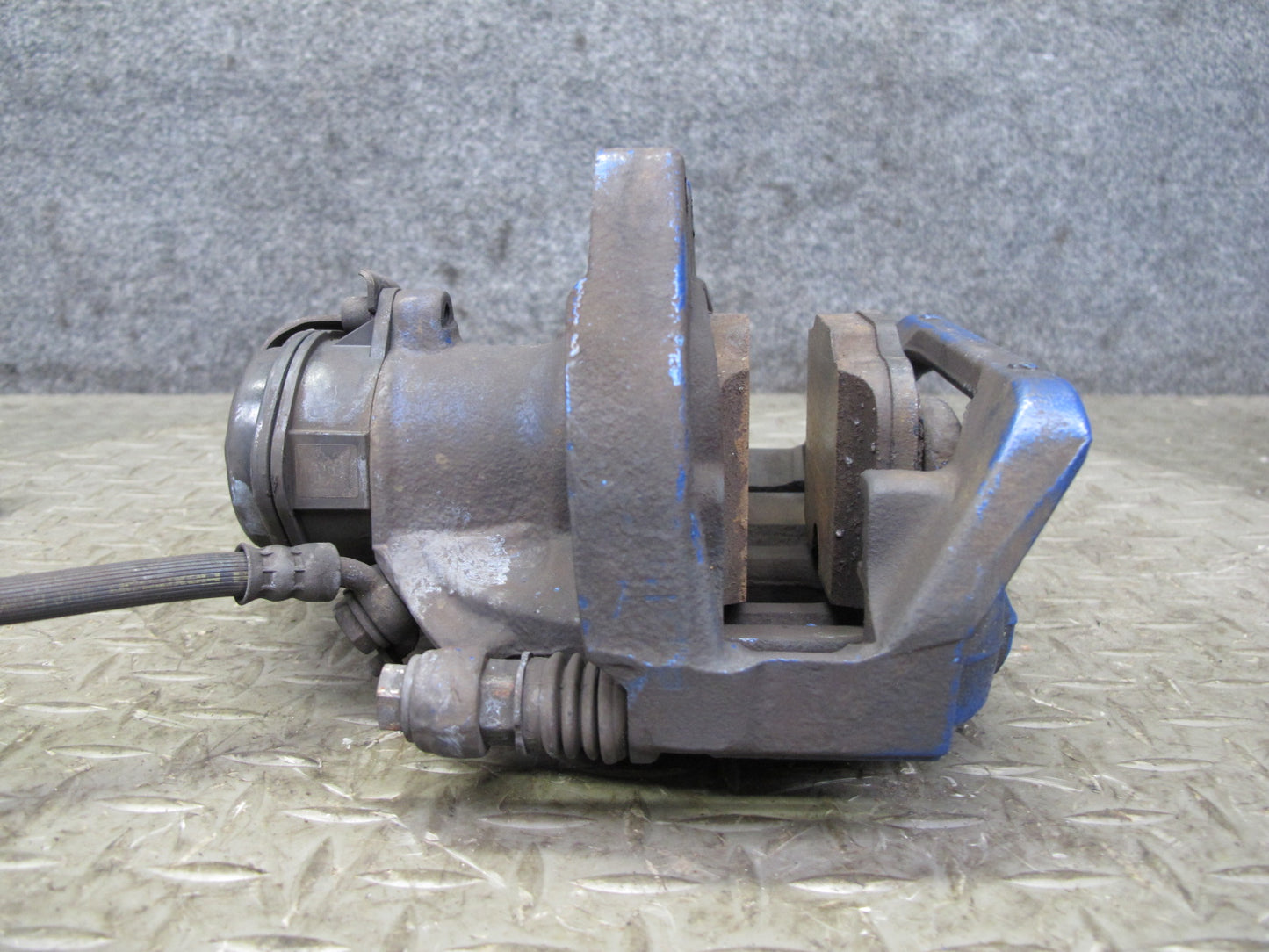 2012-2018 BMW F12 F13 M6 S63T Rear Left Driver Side Brake Caliper Assembly