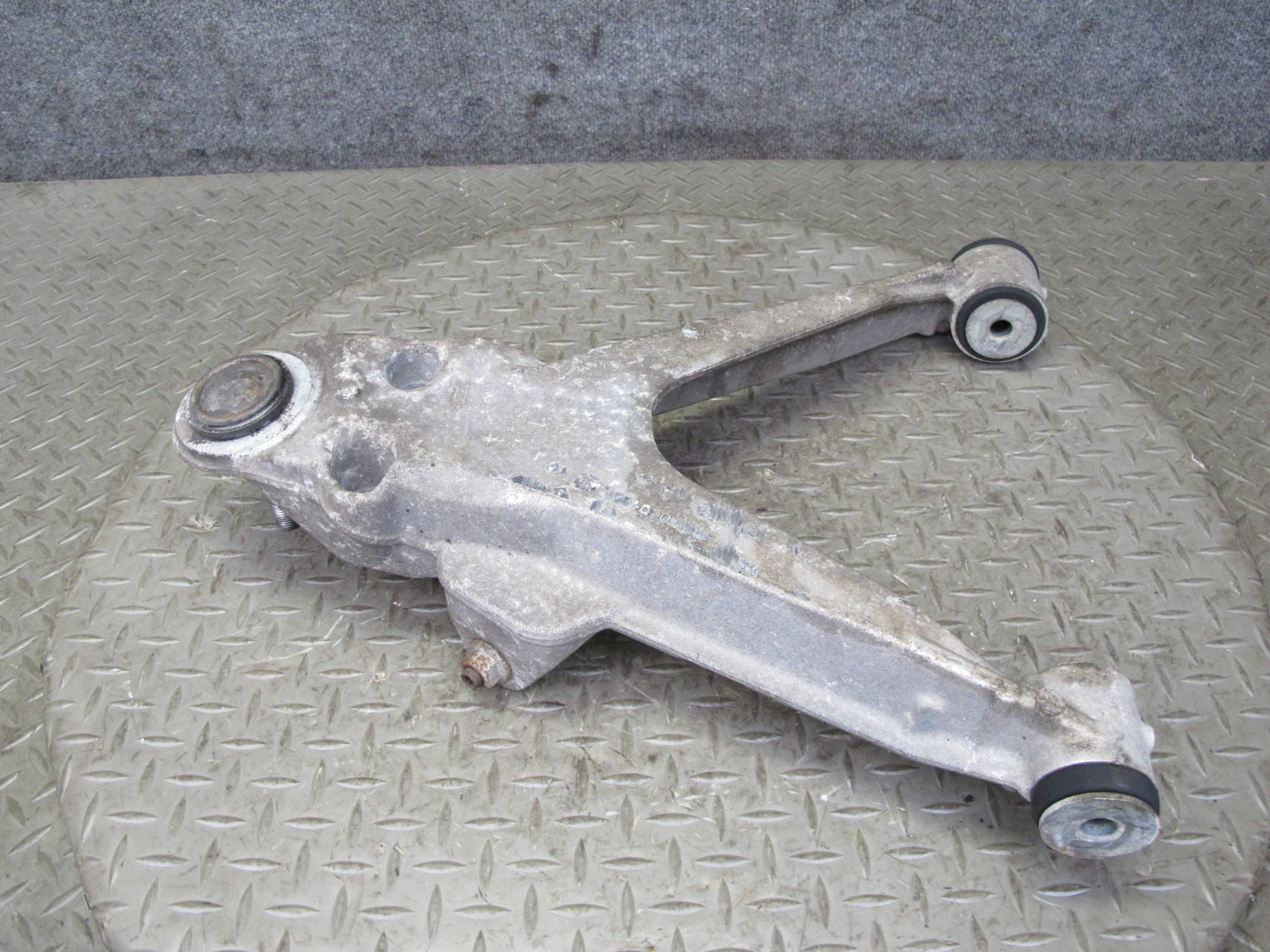 97-04 Chevrolet Corvette C5 Set of 2 Front Left Upper & Lower Control Arm OEM