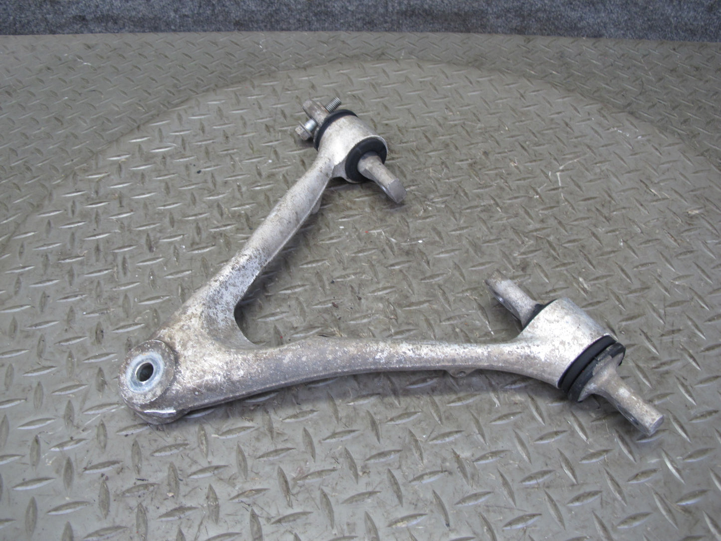 97-04 Chevrolet Corvette C5 Set of 2 Front Left Upper & Lower Control Arm OEM