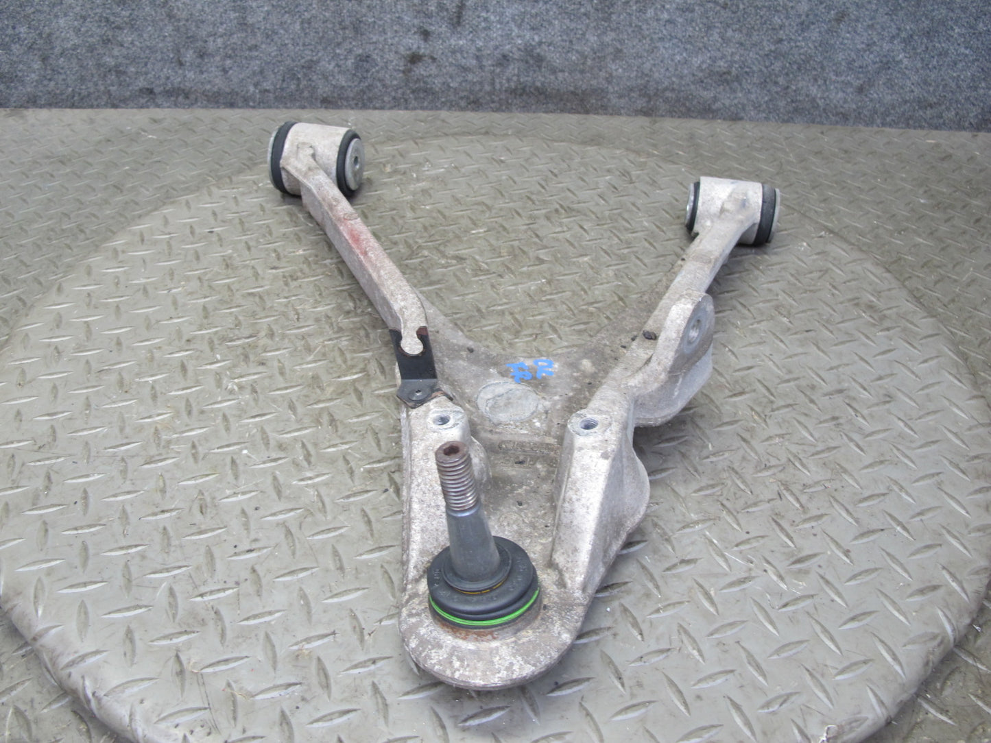 97-04 Chevrolet Corvette C5 Set of 2 Front Right Upper & Lower Control Arm OEM