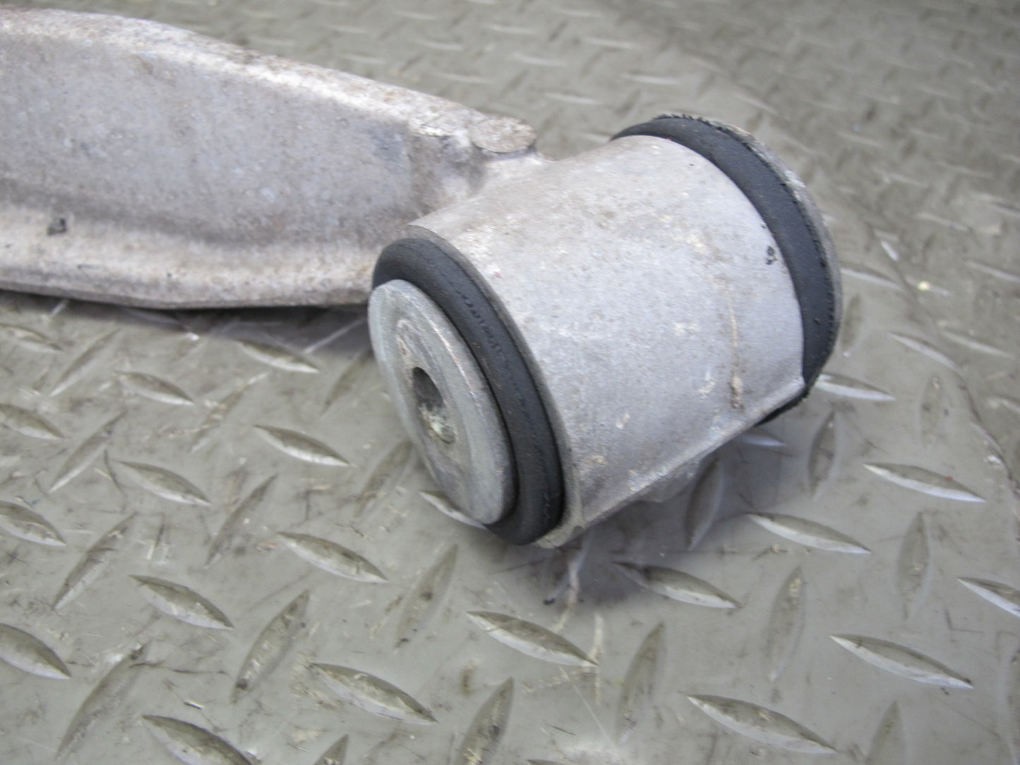 97-04 Chevrolet Corvette C5 Set of 2 Front Right Upper & Lower Control Arm OEM