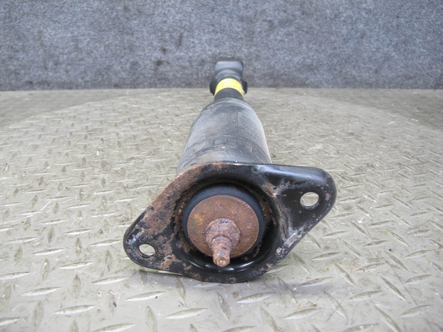 97-04 Chevrolet Corvette C5 Set of 2 Rear Left & Right Strut Shock Absorber OEM