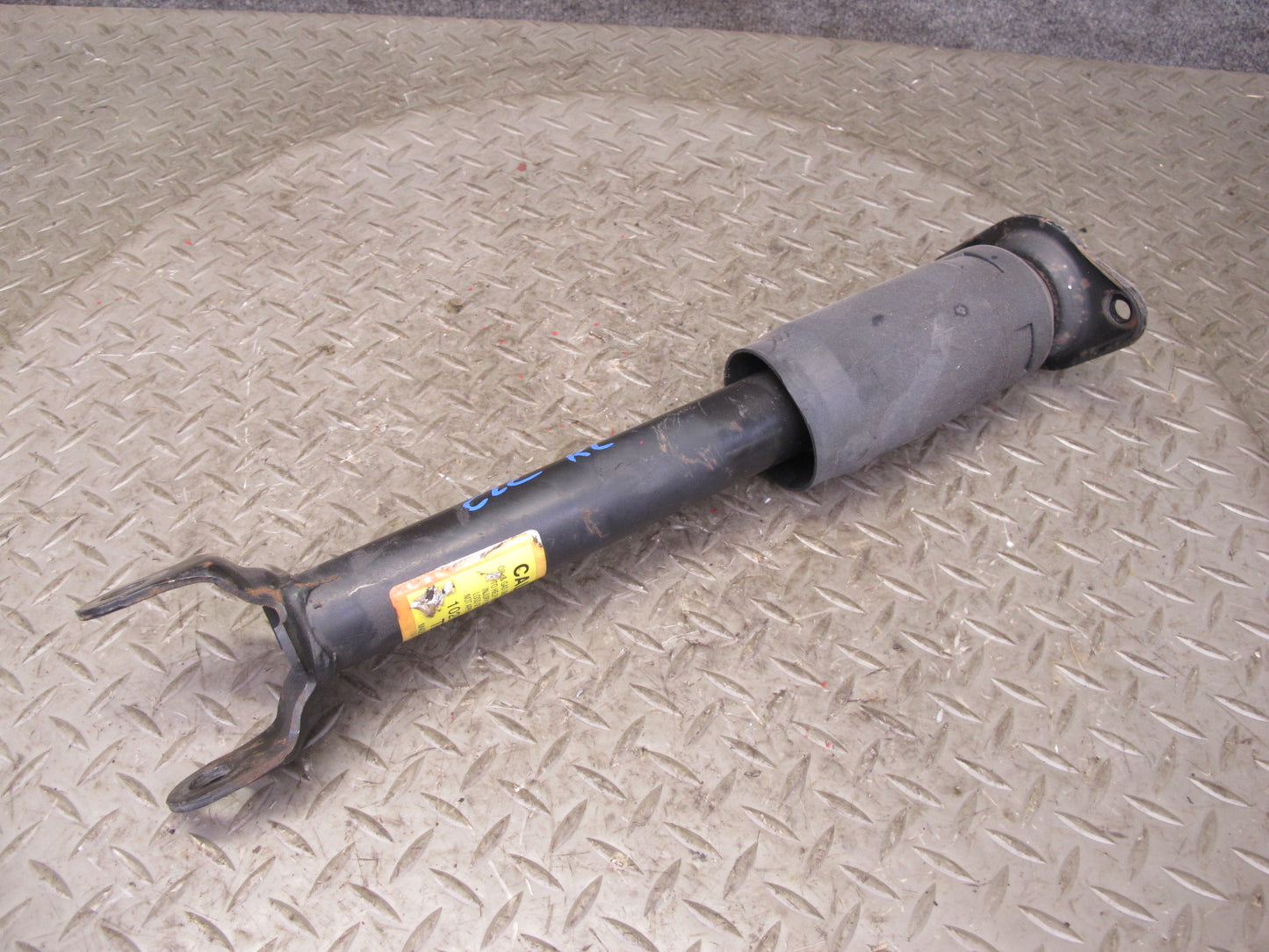 97-04 Chevrolet Corvette C5 Set of 2 Rear Left & Right Strut Shock Absorber OEM