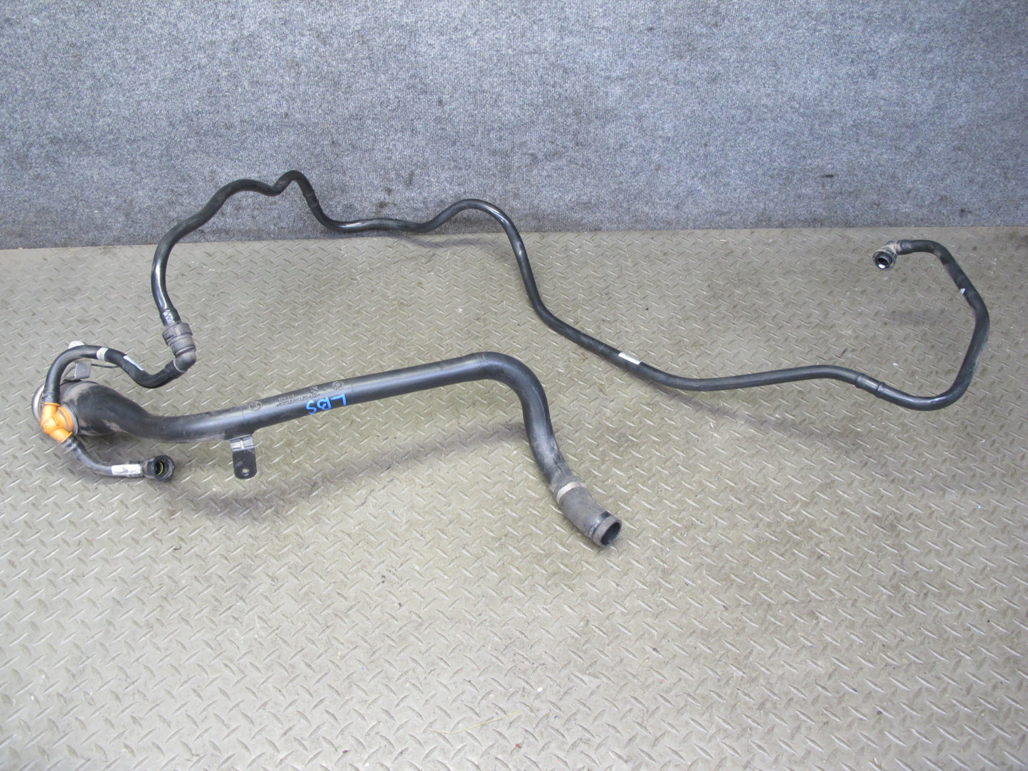 2012-2015 BMW F12 F13 M6 S63T Fuel Gas Tank Filler Neck Pipe Hose Line Assembly