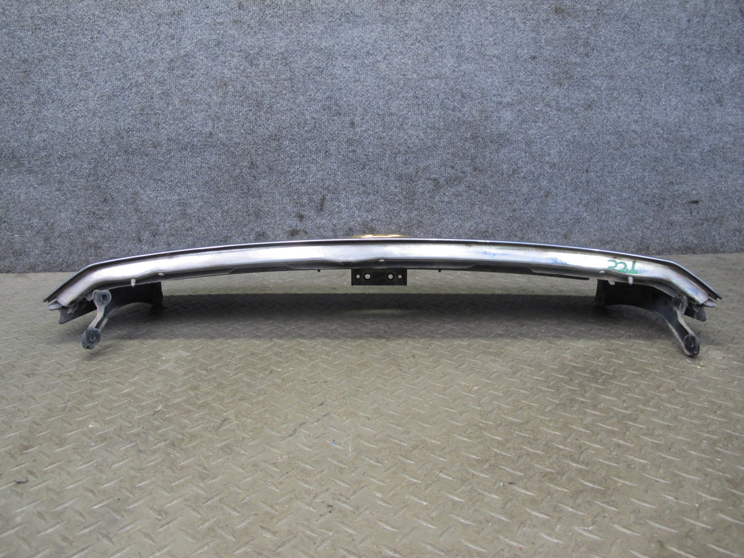 95-97 Toyota Celsior UCF20 Front Upper Hood Chrome Grille w Emblem OEM