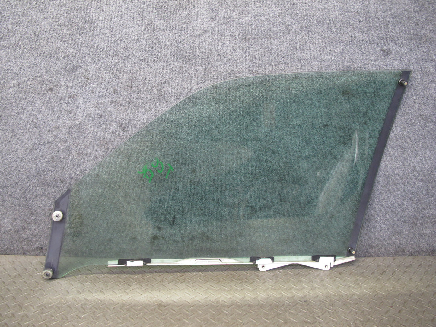 95-97 Toyota Celsior Lexus LS400 UCF20 Front Right Door Glass Window OEM