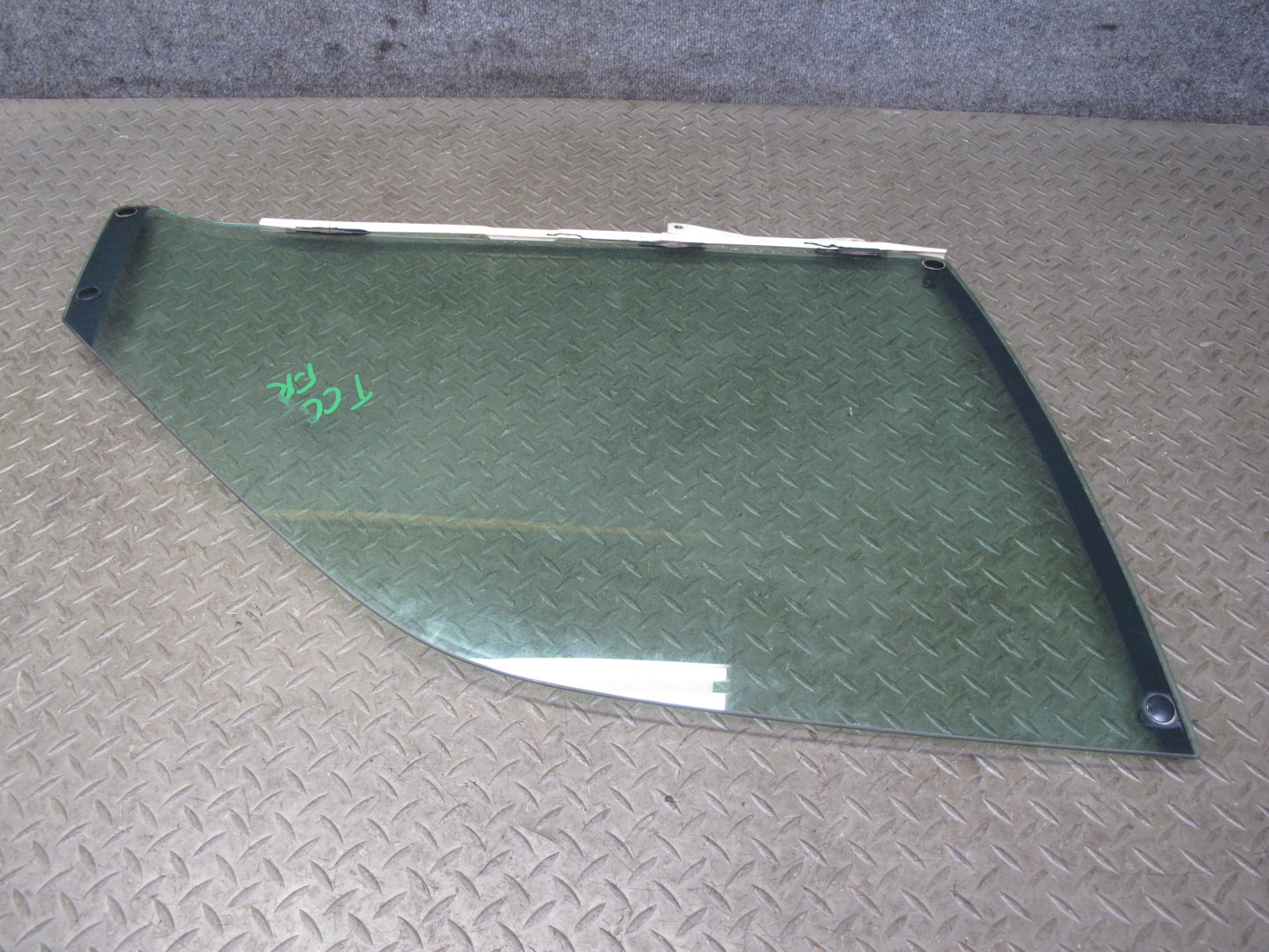 95-97 Toyota Celsior Lexus LS400 UCF20 Front Right Door Glass Window OEM