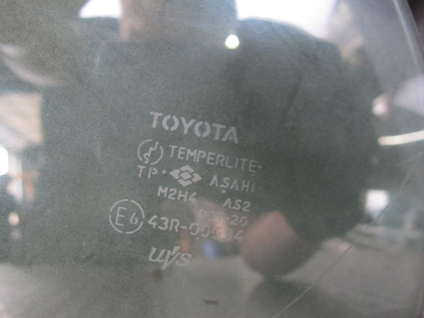 95-97 Toyota Celsior Lexus LS400 UCF20 Rear Left Door Glass Window OEM