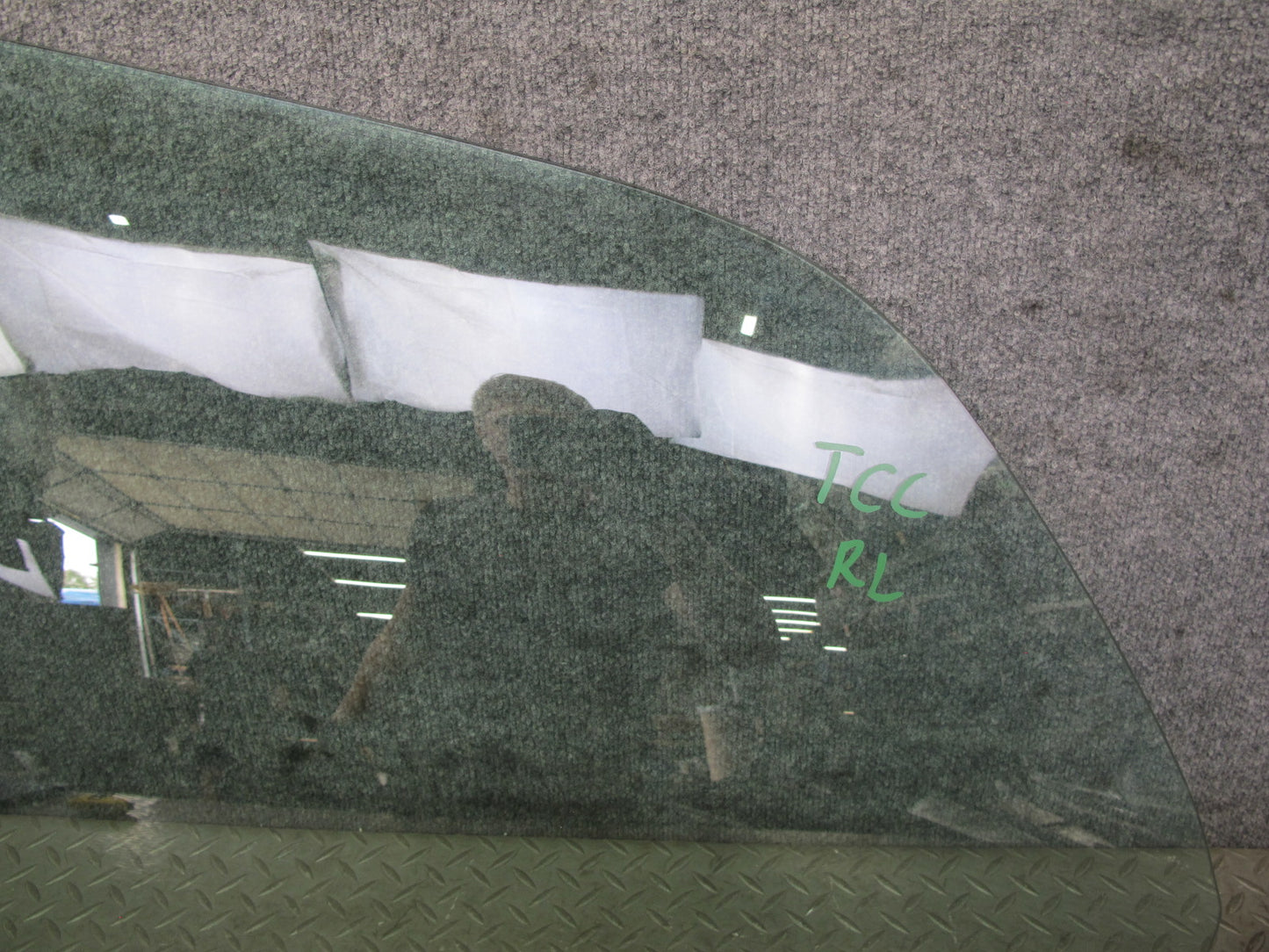 95-97 Toyota Celsior Lexus LS400 UCF20 Rear Left Door Glass Window OEM