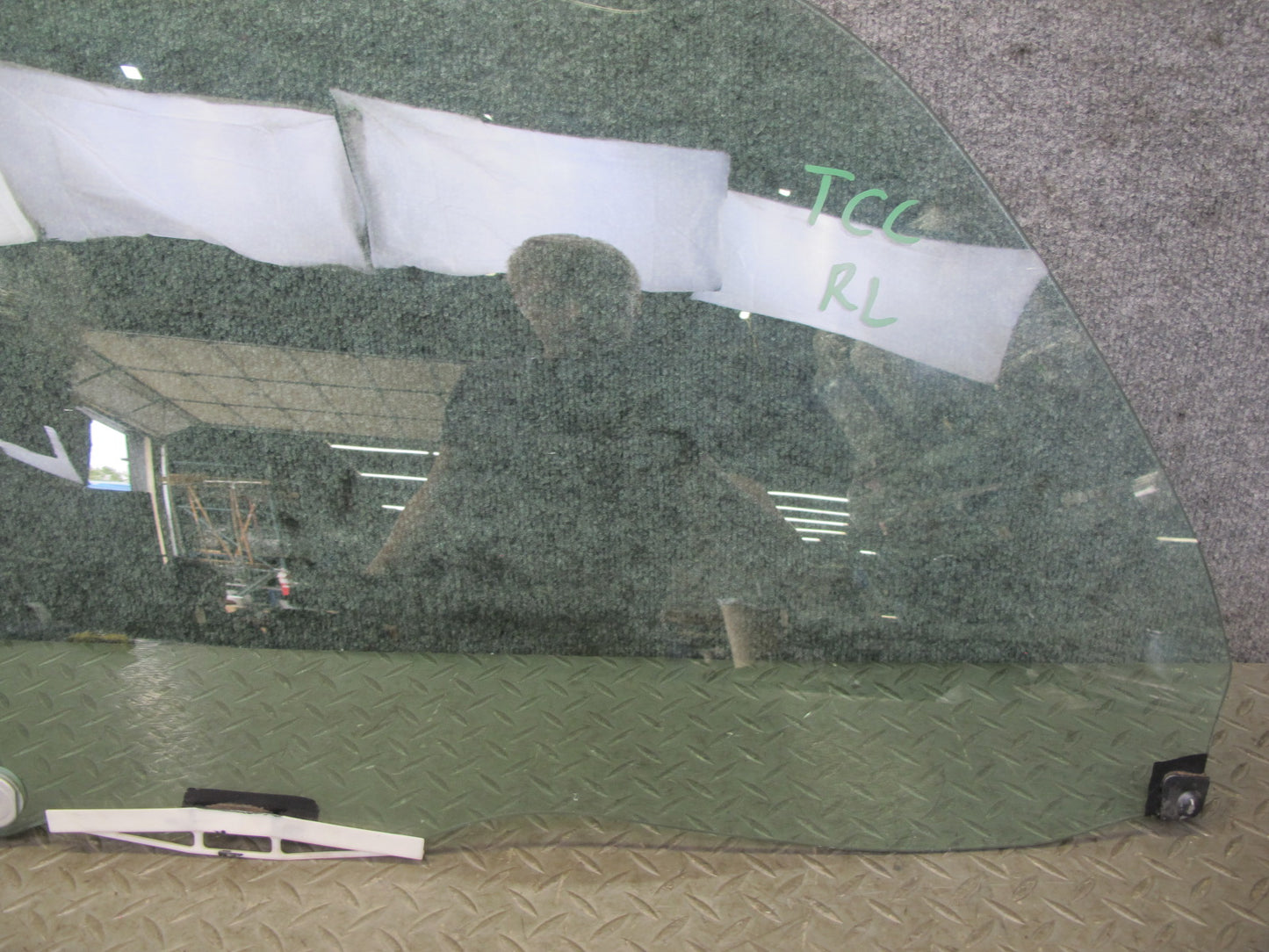 95-97 Toyota Celsior Lexus LS400 UCF20 Rear Left Door Glass Window OEM