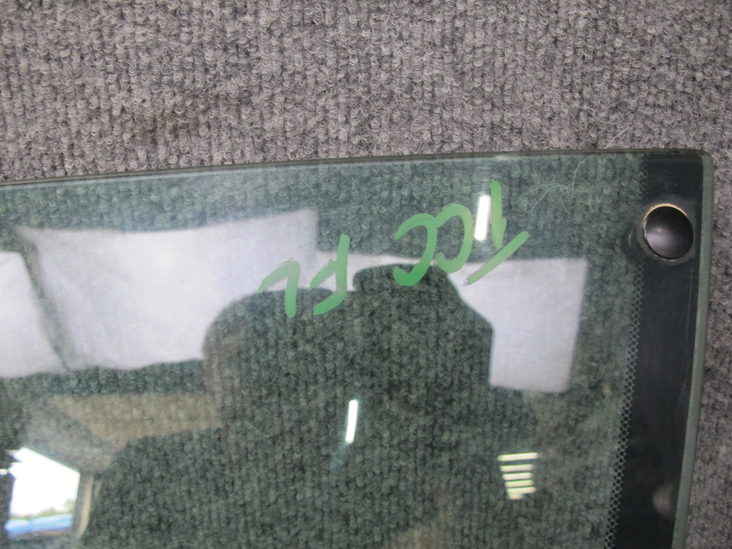 95-97 Toyota Celsior Lexus LS400 UCF20 Front Left Door Glass Window OEM