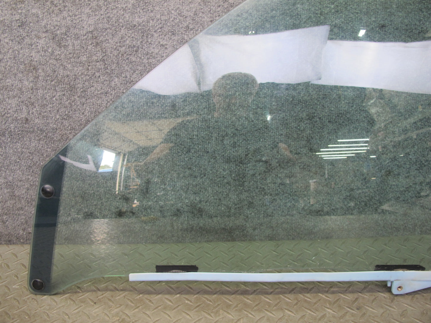 95-97 Toyota Celsior Lexus LS400 UCF20 Front Left Door Glass Window OEM