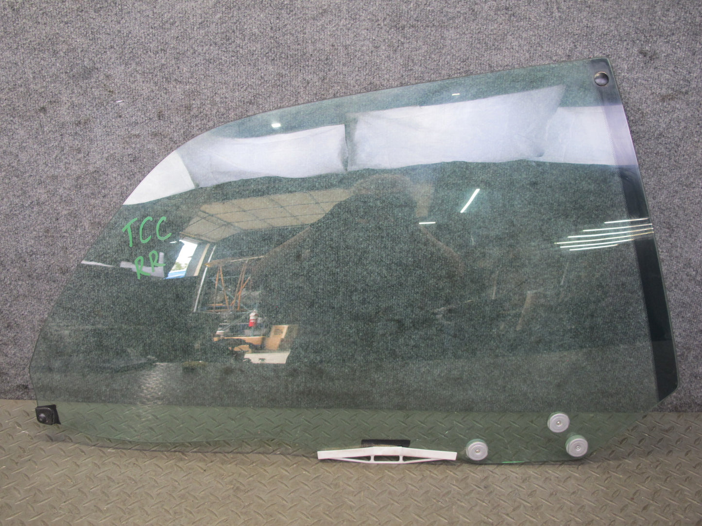 95-97 Toyota Celsior Lexus LS400 UCF20 Rear Right Door Glass Window OEM