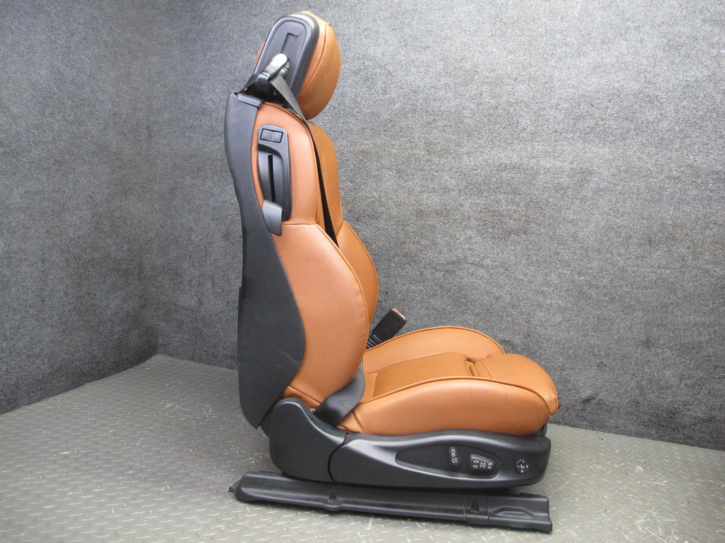 01-06 BMW E46 330ci Convert Front Right Left  Sport Heated Leather Seat Set OEM