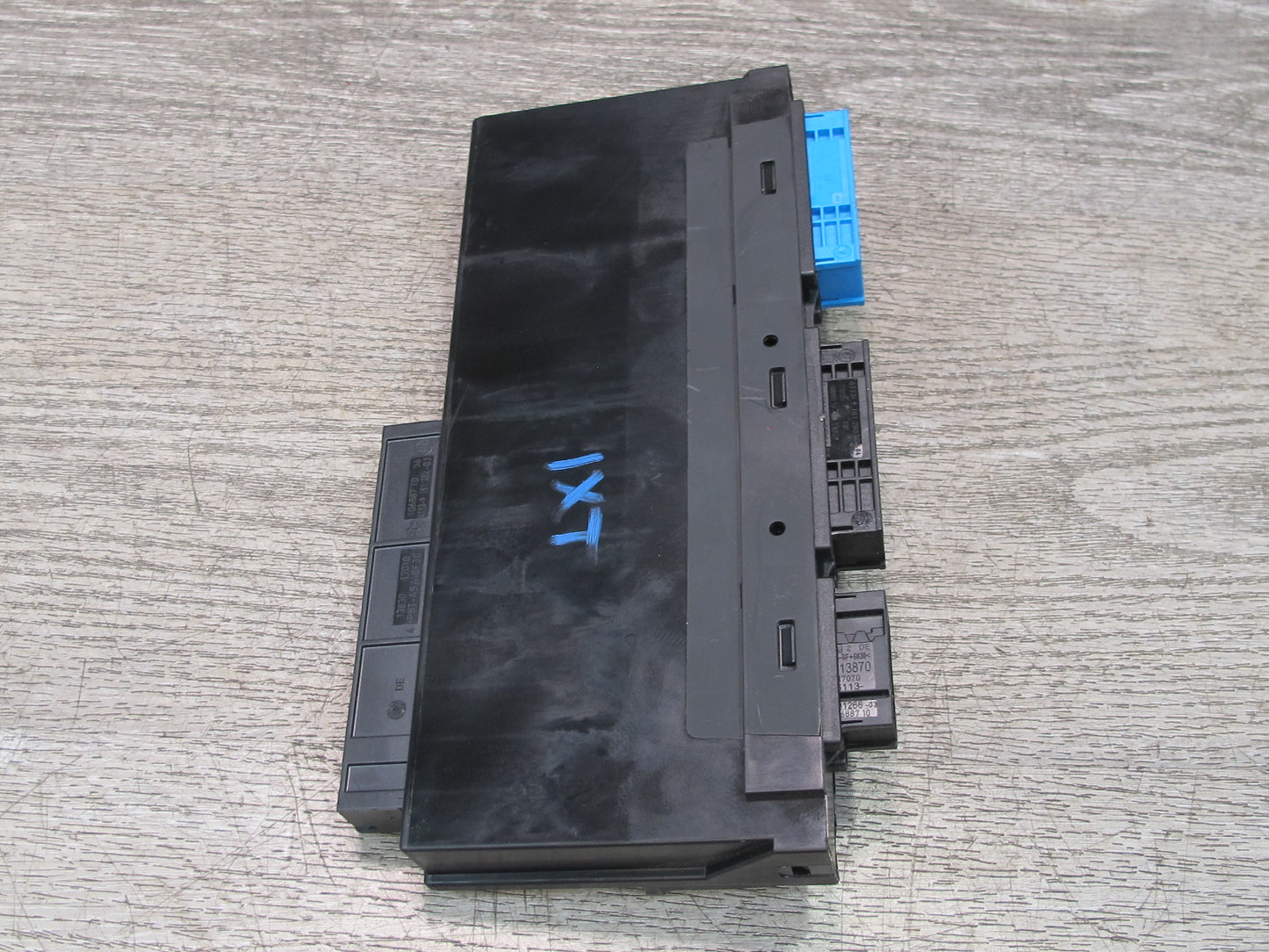 11-14 BMW F25 X3 Main Primary Body Junction Box Control Module 9305712 OEM
