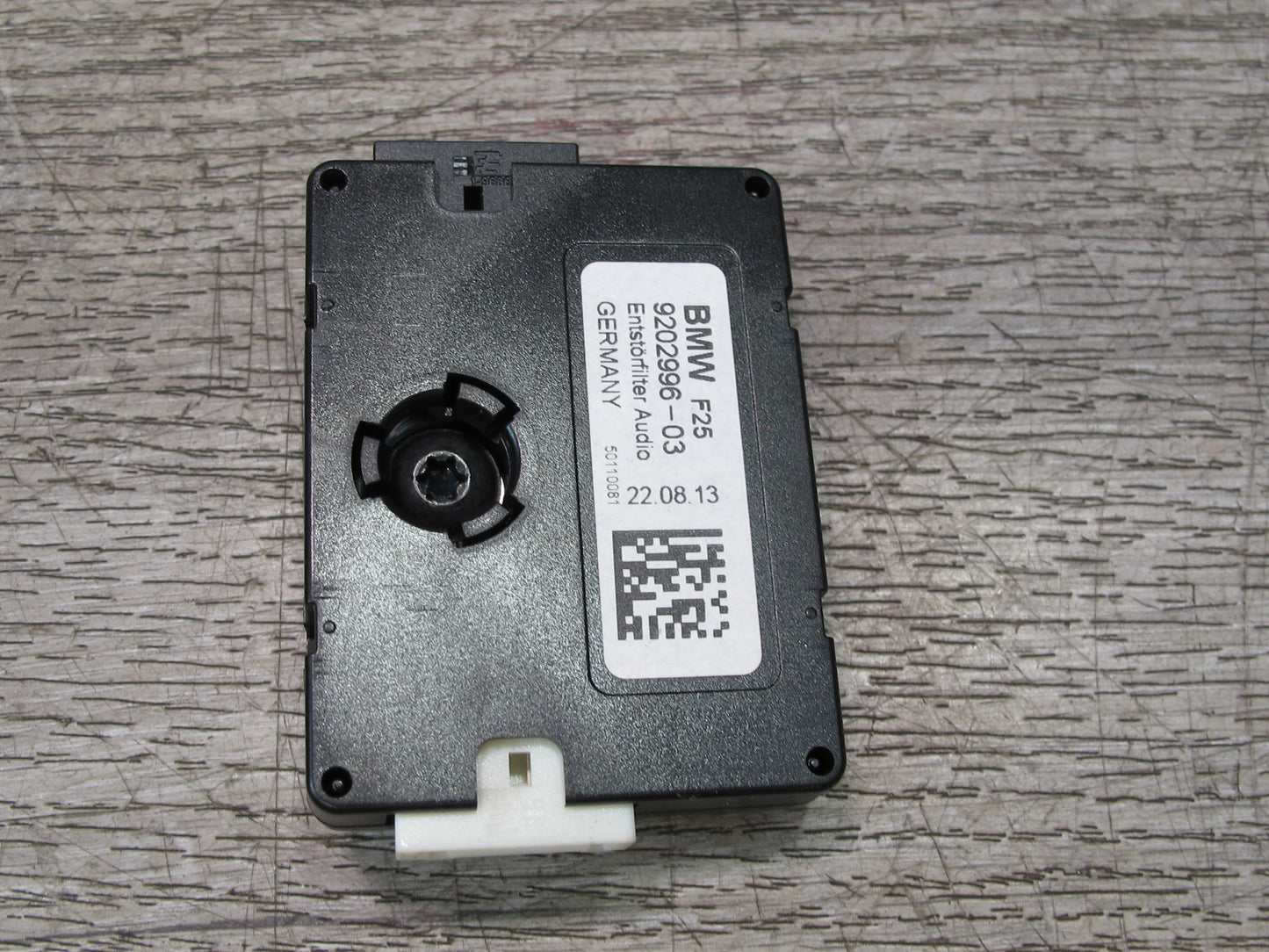 11-17 BMW F25 X3 Antenna Noise Filter Amplifier AMP Module 9202996 OEM