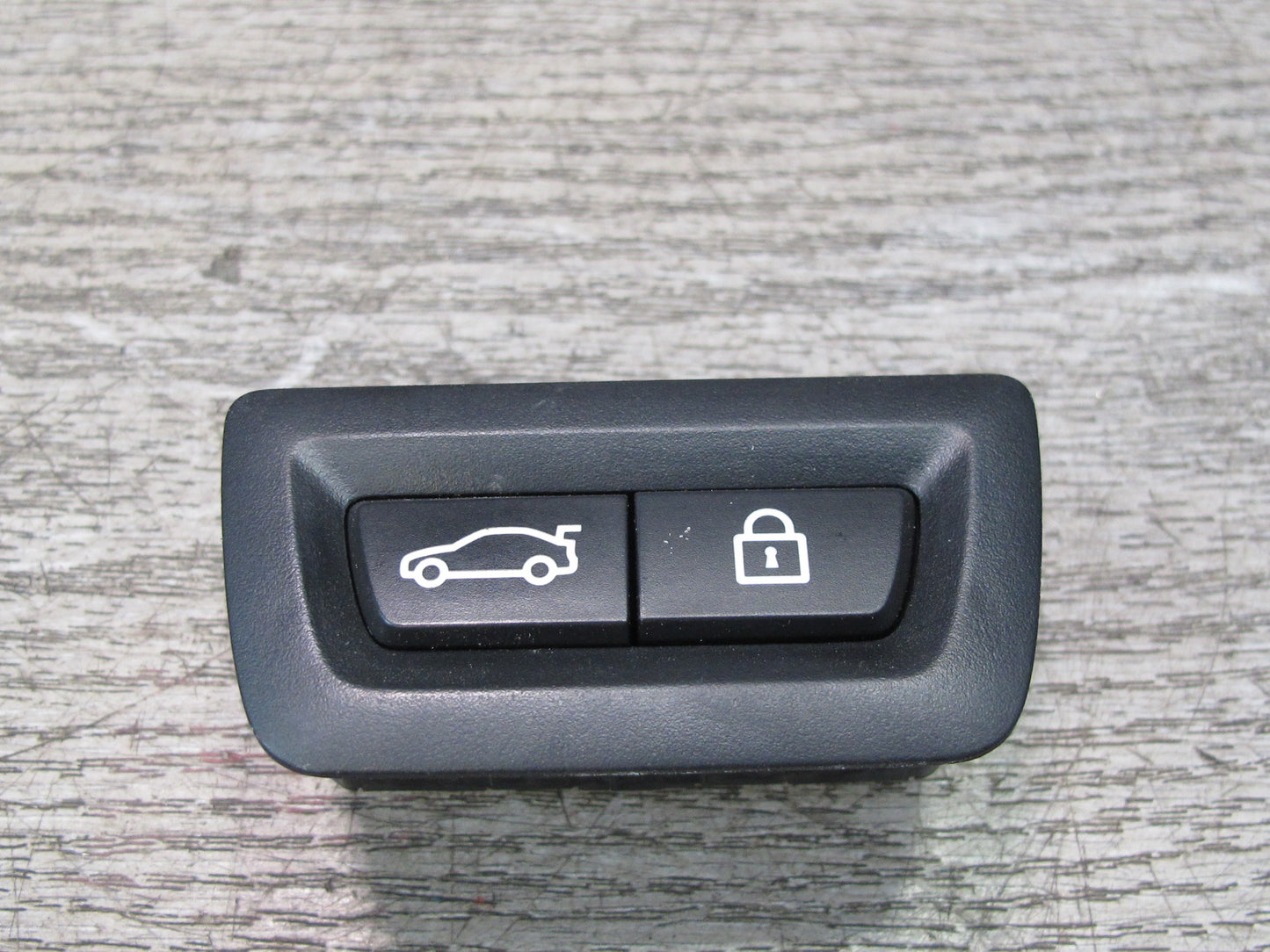 11-17 BMW F07 F10 F11 F25 X3 Rear Trunk Lid Release Button Switch 9275121 OEM