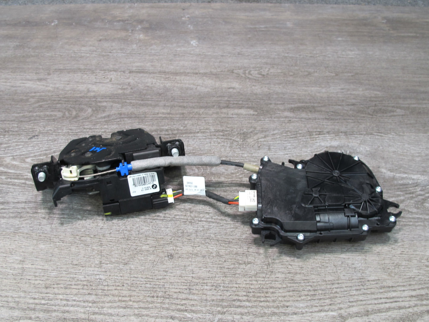 11-17 BMW F25 X3 Rear Tailgate Power Lock Actuator Motor 7269544 OEM
