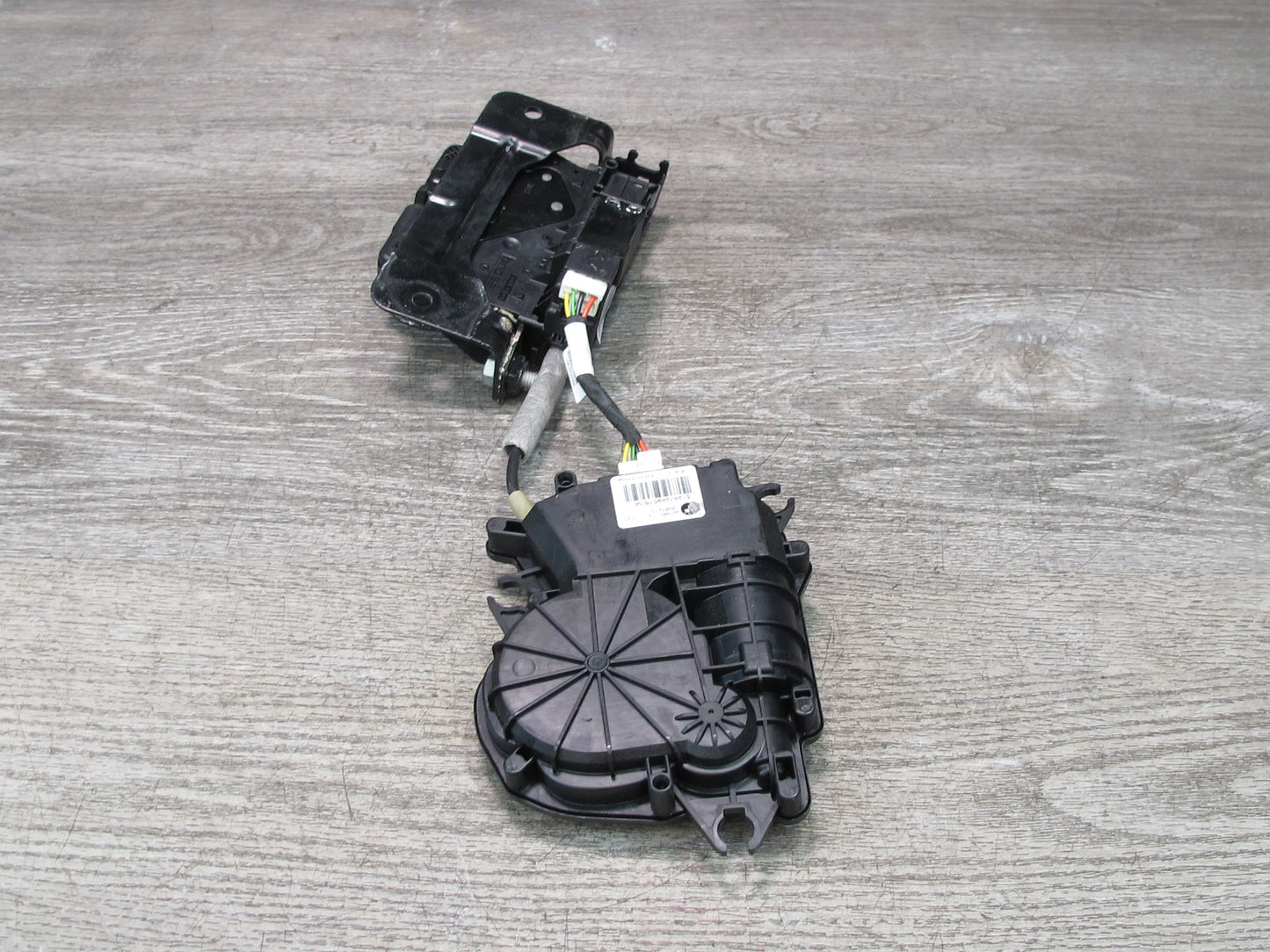 11-17 BMW F25 X3 Rear Tailgate Power Lock Actuator Motor 7269544 OEM