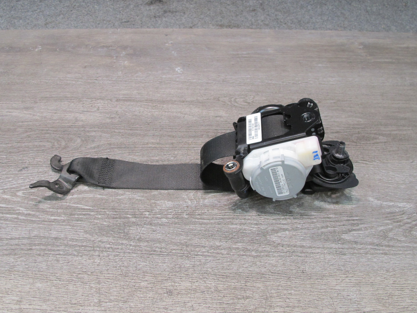 11-17 BMW F25 X3 FRONT LEFT & RIGHT SIDE SEATBELT RETRACTOR SET OEM