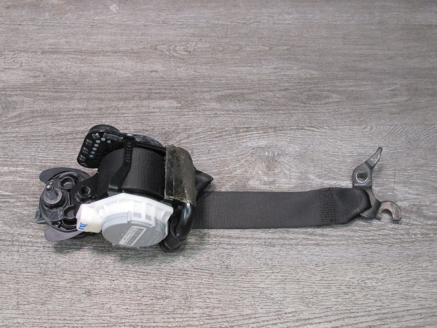 11-17 BMW F25 X3 FRONT LEFT & RIGHT SIDE SEATBELT RETRACTOR SET OEM