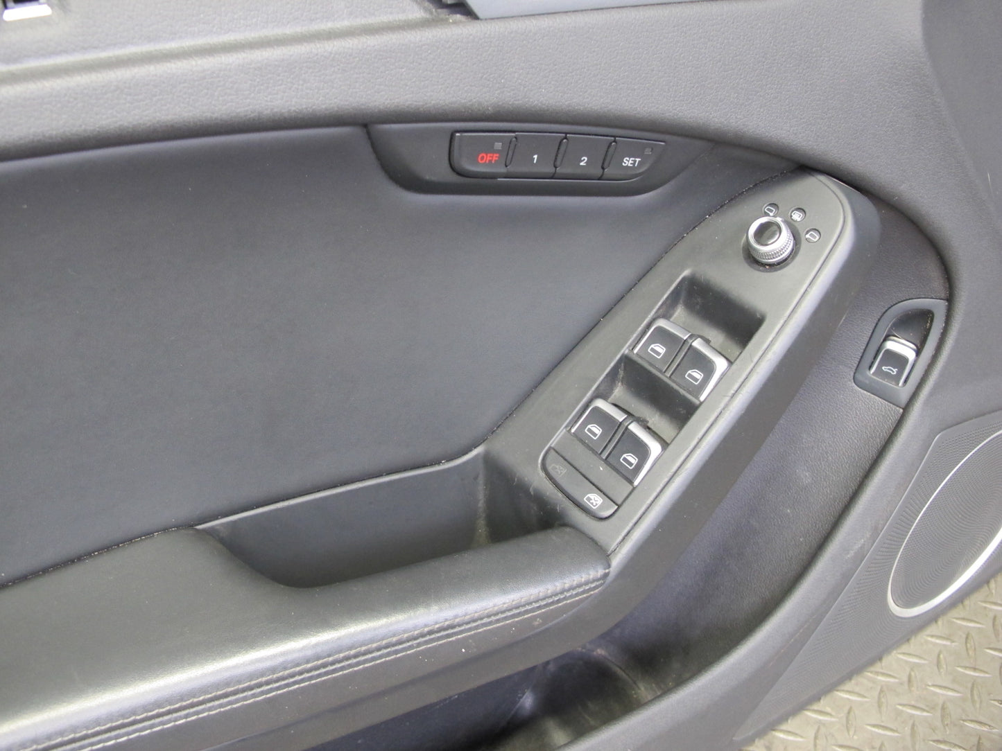 13-16 Audi B8 A4 S4 Set of 2 Front Left & Right Door Interior Trim Panel OEM