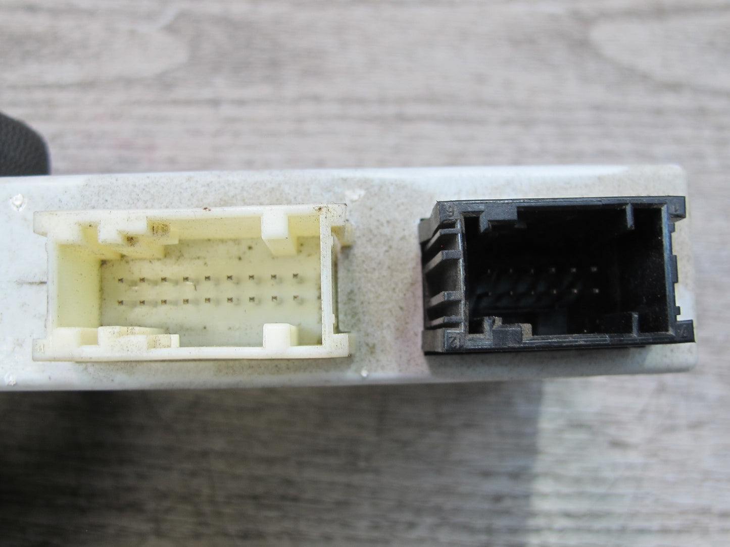 08-10 BMW E88 135I PDC Parking Distance Control Module 6982402 OEM
