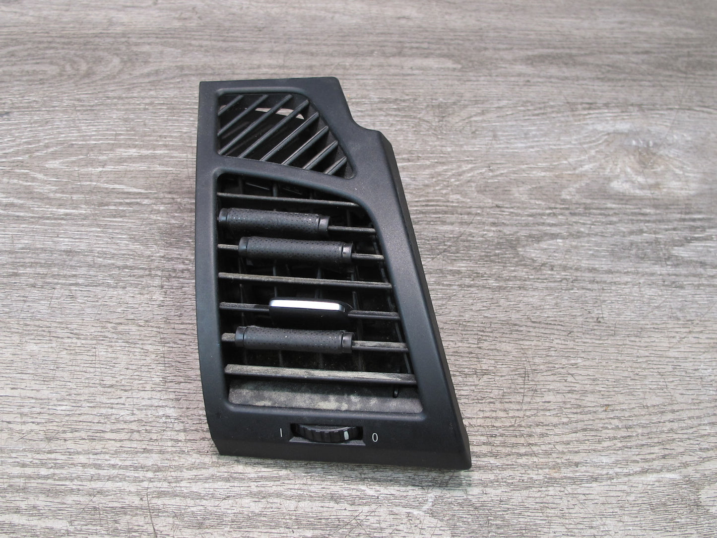 08-13 BMW E82 E88 135I Left & Right Dash A/C Air Vent Black Set OEM