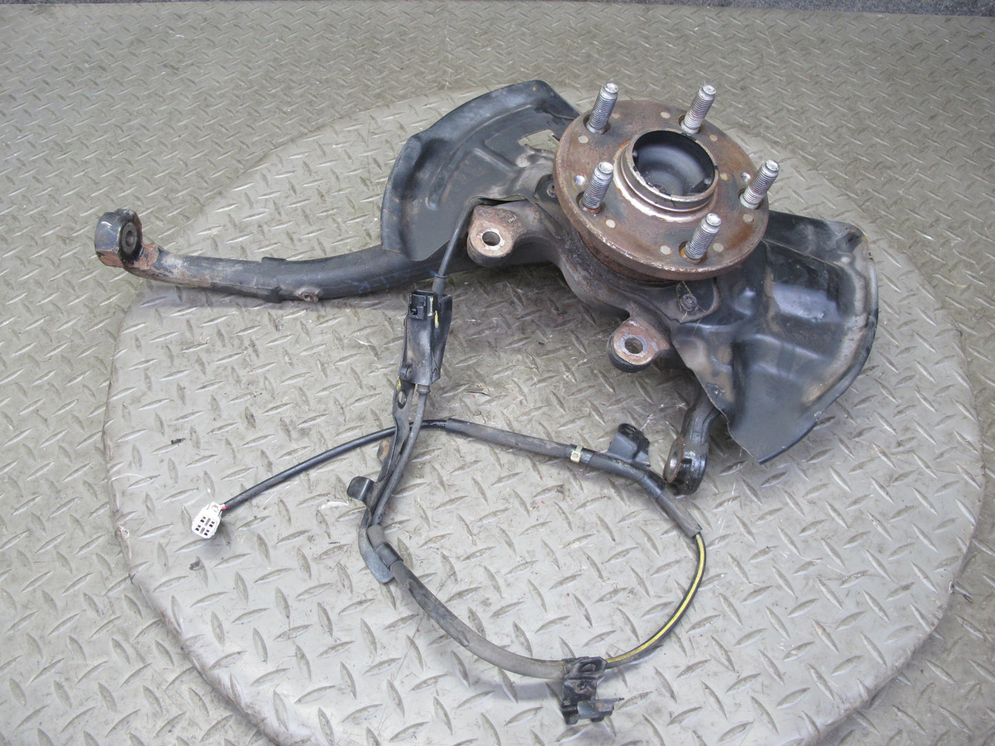 95-97 Toyota Celsior Lexus LS400 UCF20 Front Right Knuckle Wheel Hub Bearing OEM