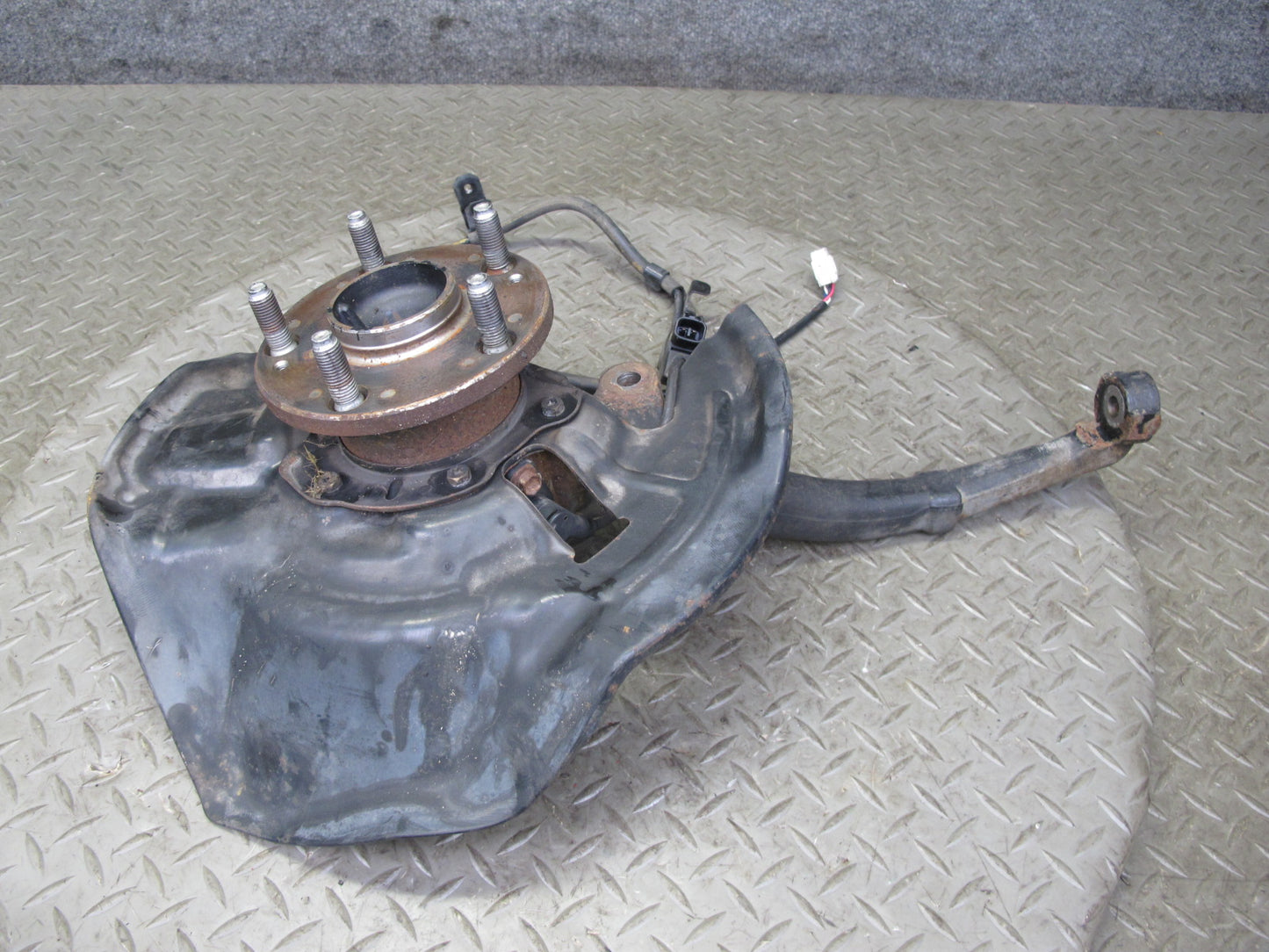 95-97 Toyota Celsior Lexus LS400 UCF20 Front Right Knuckle Wheel Hub Bearing OEM