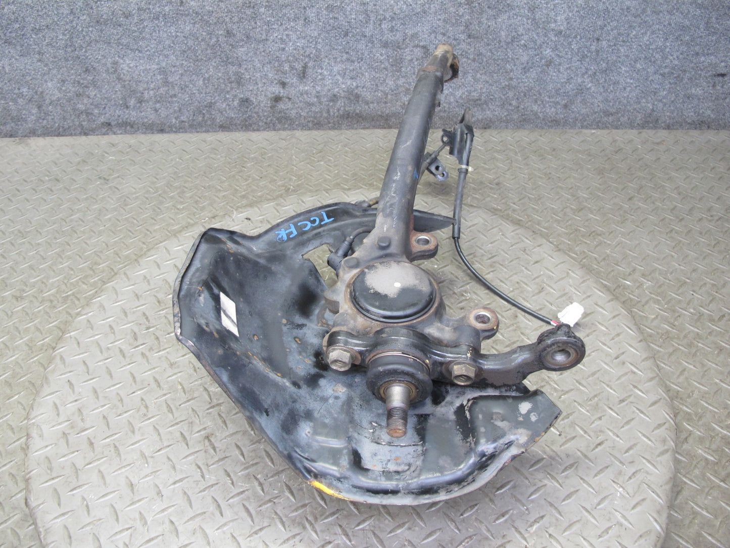 95-97 Toyota Celsior Lexus LS400 UCF20 Front Right Knuckle Wheel Hub Bearing OEM