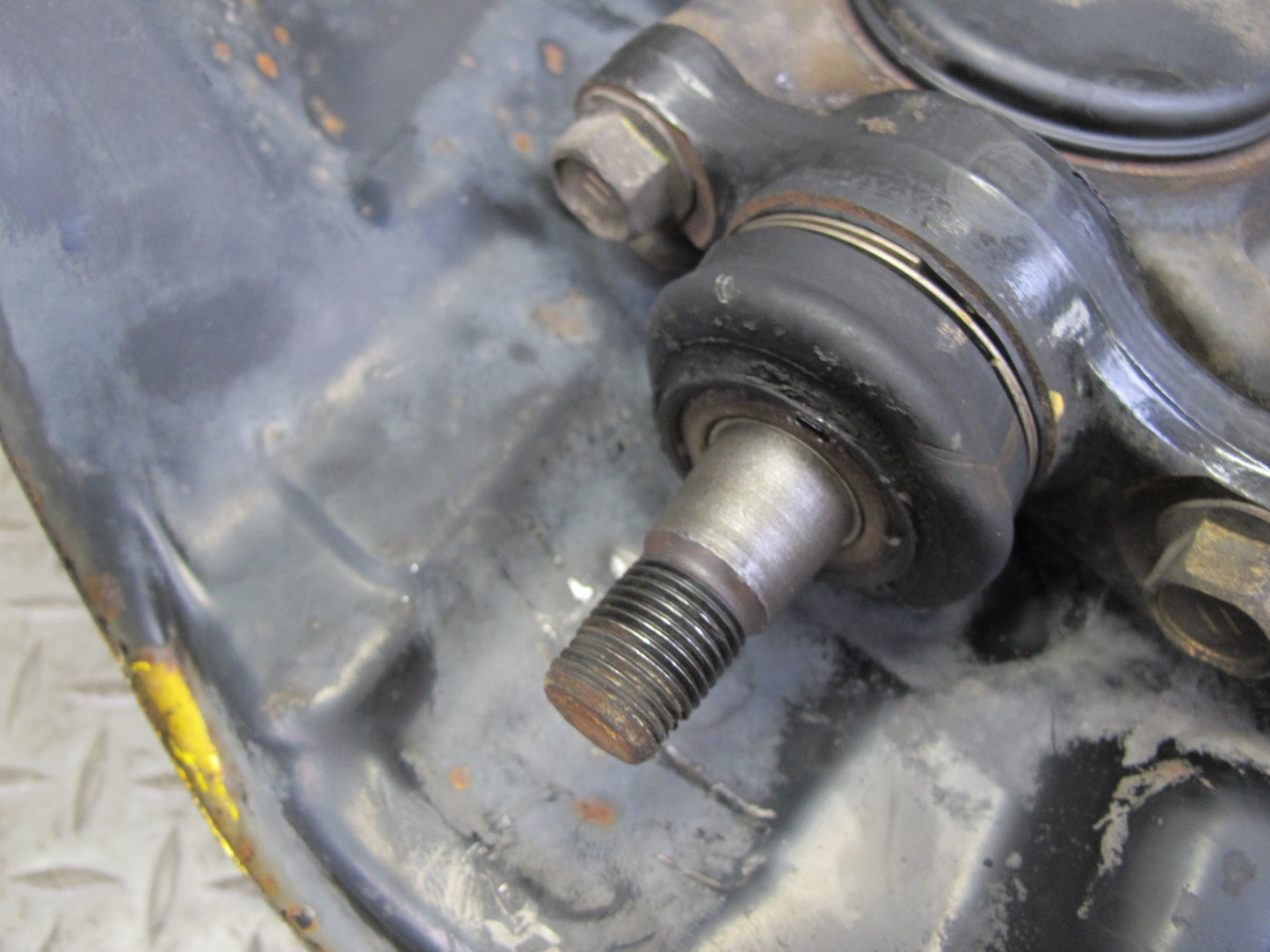 95-97 Toyota Celsior Lexus LS400 UCF20 Front Right Knuckle Wheel Hub Bearing OEM