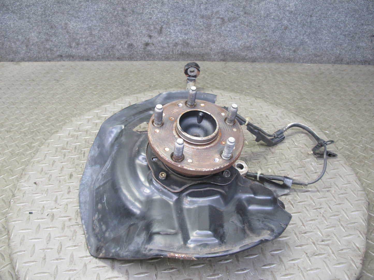 95-97 Toyota Celsior Lexus LS400 UCF20 Front Left Knuckle Wheel Hub Bearing OEM