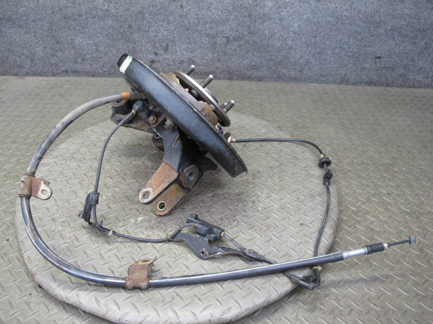 95-97 Toyota Celsior Lexus LS400 UCF20 Rear Right Knuckle Wheel Hub Bearing OEM