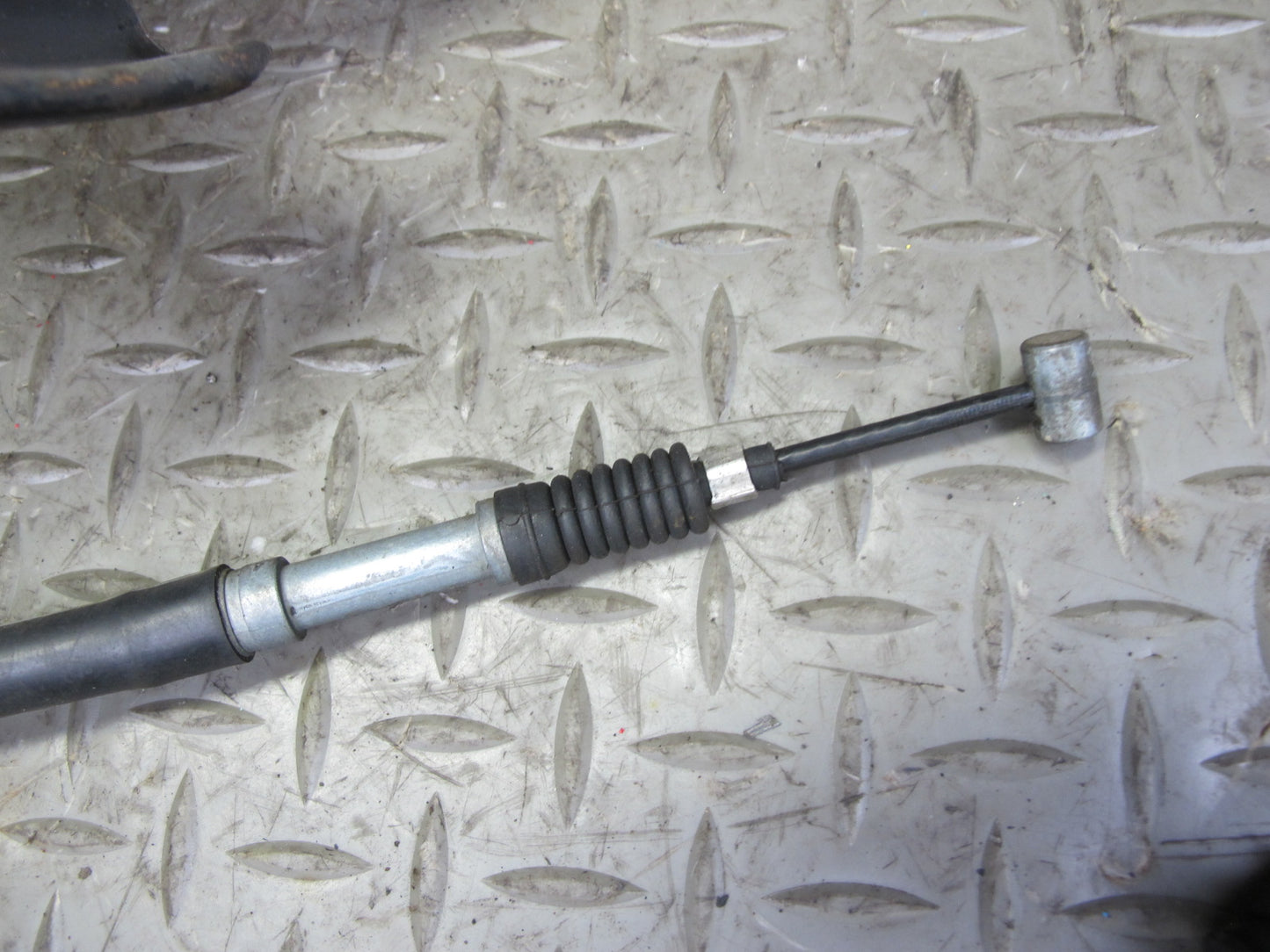 95-97 Toyota Celsior Lexus LS400 UCF20 Rear Right Knuckle Wheel Hub Bearing OEM