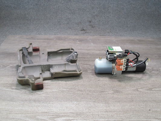 08-13 BMW E88 135i Convertible TOP Roof Hydraulic Pump Motor 7171303 OEM