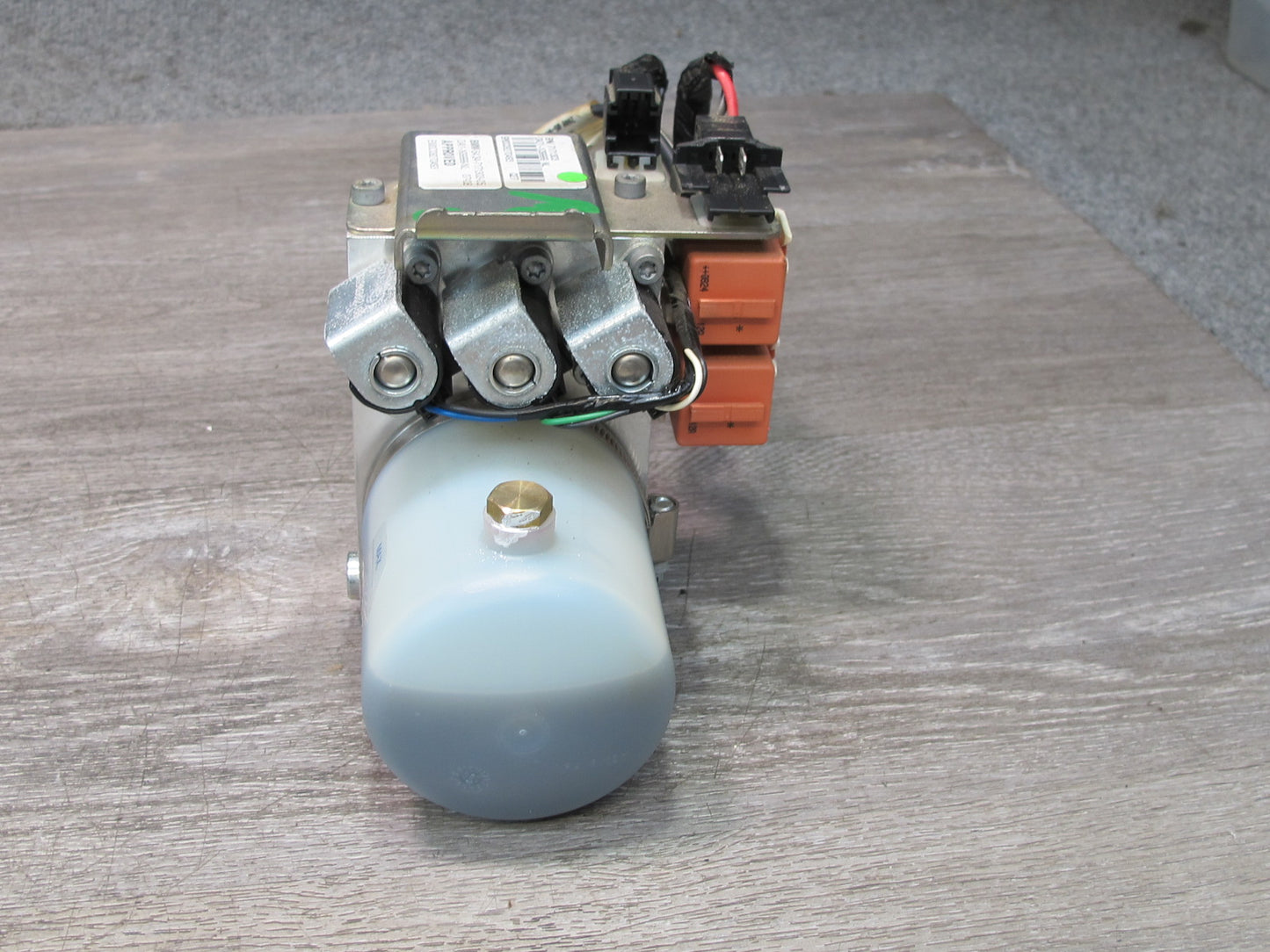 08-13 BMW E88 135i Convertible TOP Roof Hydraulic Pump Motor 7171303 OEM