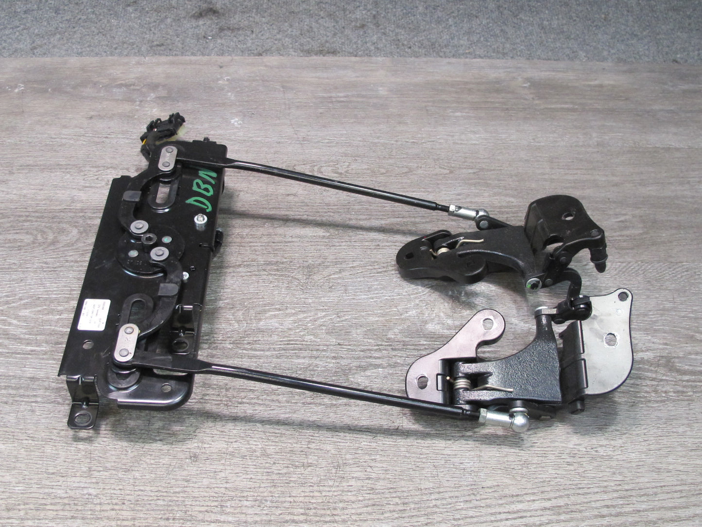 08-13 BMW E88 135i Convertible TOP Roof Lock Latch Actuator Motor Assembly OEM