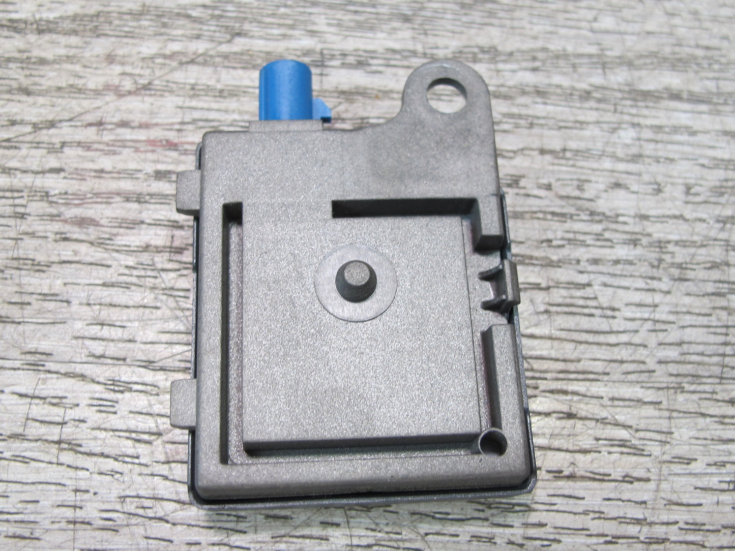 08-13 BMW E88 135I Convertible GPS Antenna Amplifier Module 9122100 OEM