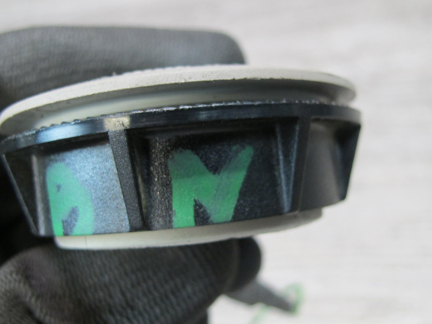 08-09 BMW E88 135i Convertible Set of 2 Rear Tweeter Speaker w Trim Beige OEM