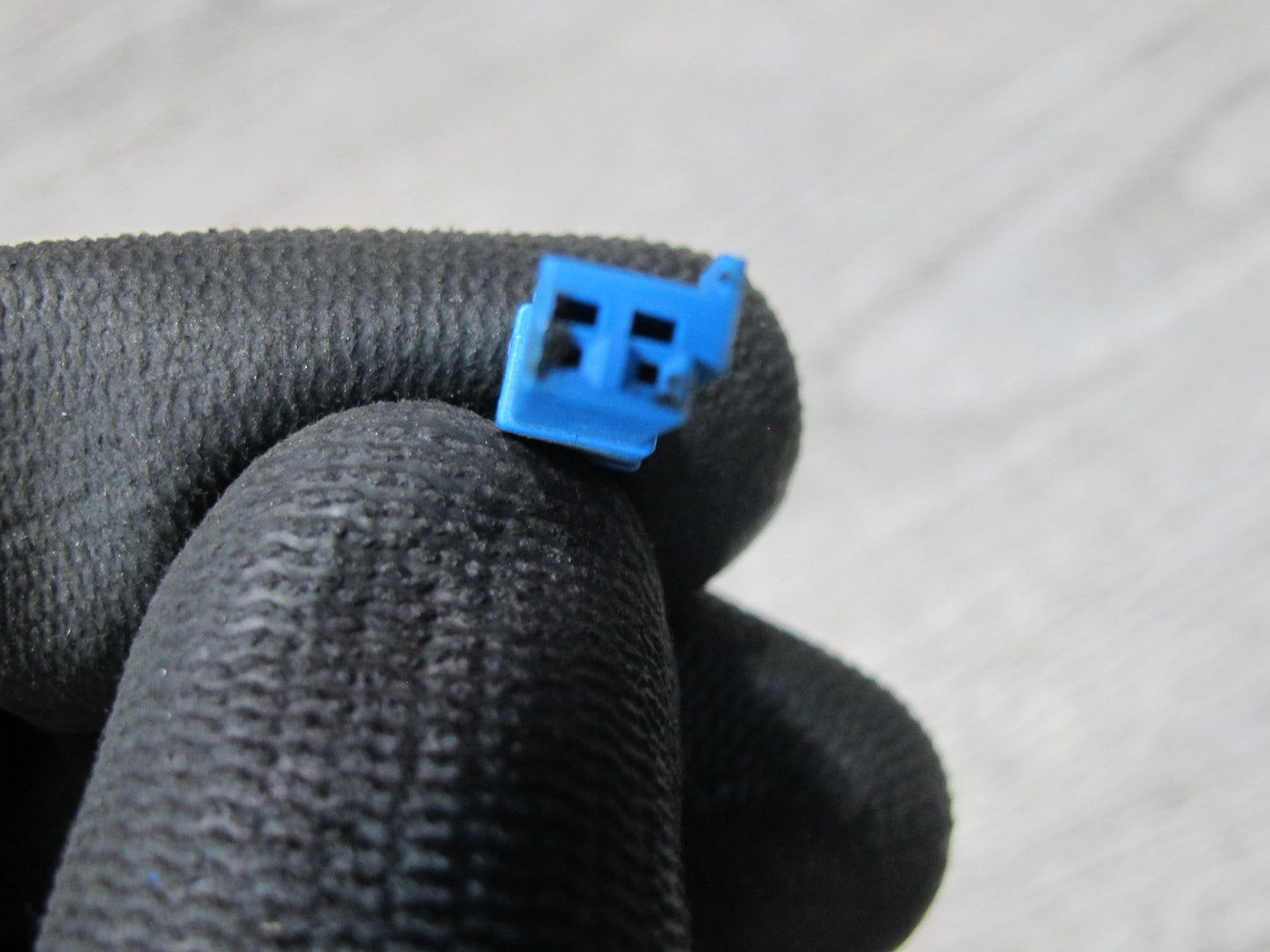 08-09 BMW E88 135i Convertible Set of 2 Rear Tweeter Speaker w Trim Beige OEM