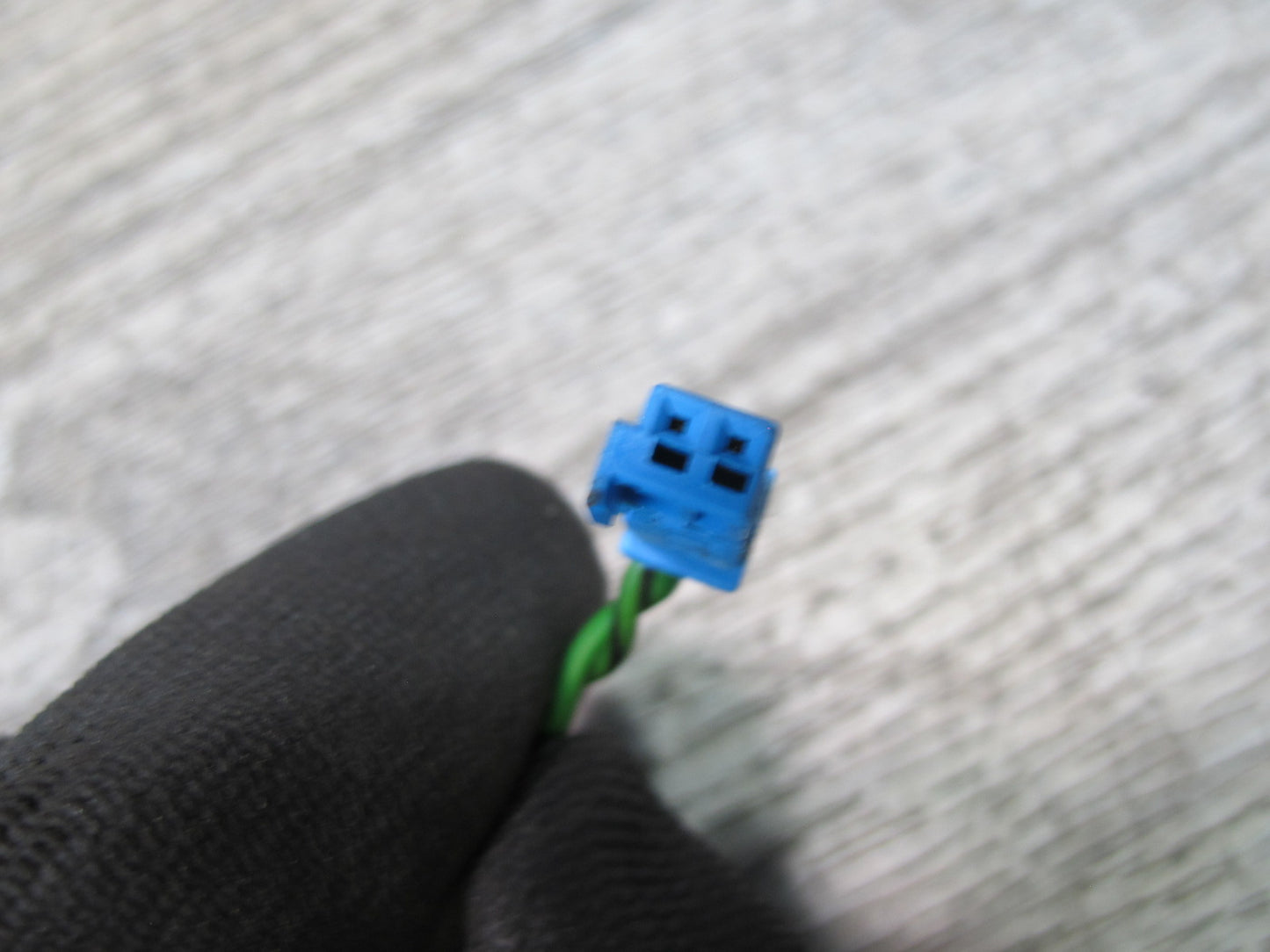 08-09 BMW E88 135i Convertible Set of 2 Rear Tweeter Speaker w Trim Beige OEM