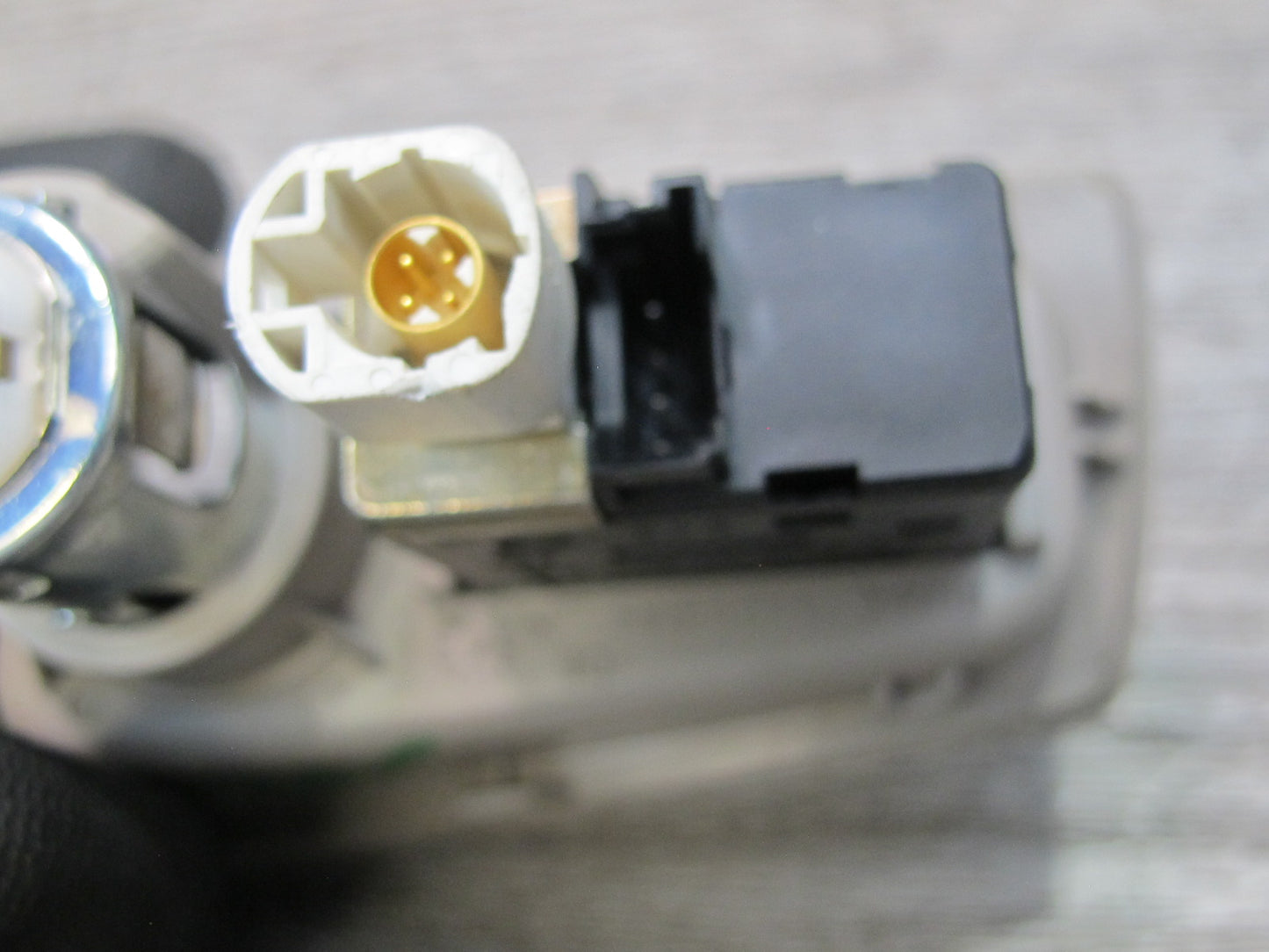 08-13 BMW E82 E88 135I Center Console USB AUX Lighter Socket w Trim Beige OEM